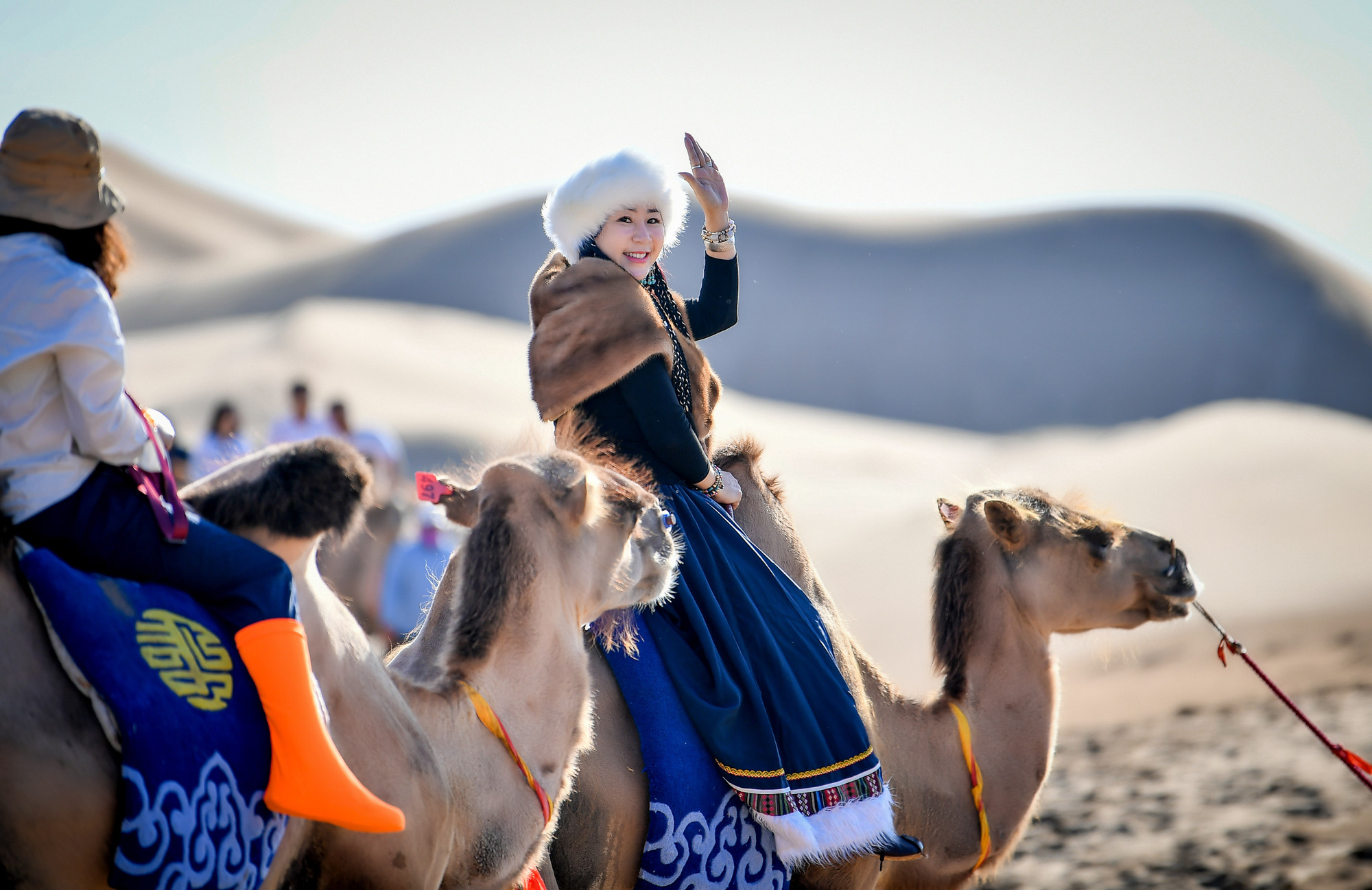 [Ảnh] Sa mạc Vọng Âm-Vẻ đẹp huyền bí nơi vùng đất Nội Mông ảnh 15