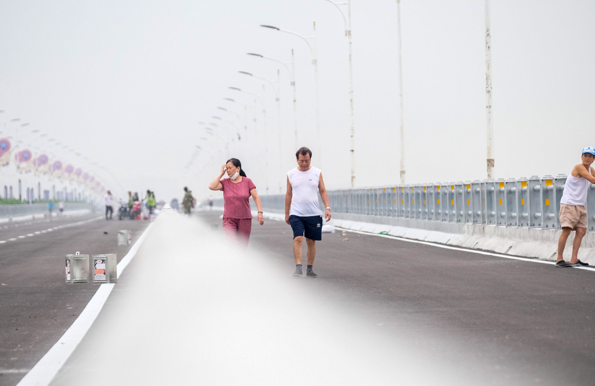 [Ảnh] Ngắm cầu Vĩnh Tuy 2 trước ngày thông xe ảnh 3