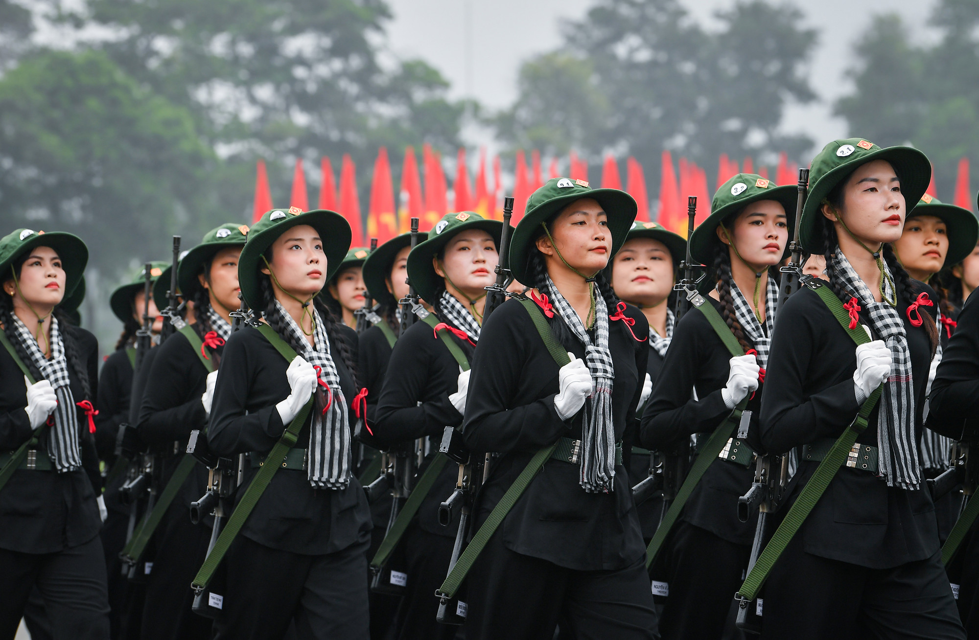 [Ảnh] Hợp luyện diễu binh, diễu hành kỷ niệm 70 năm Chiến thắng Điện Biên Phủ ảnh 13