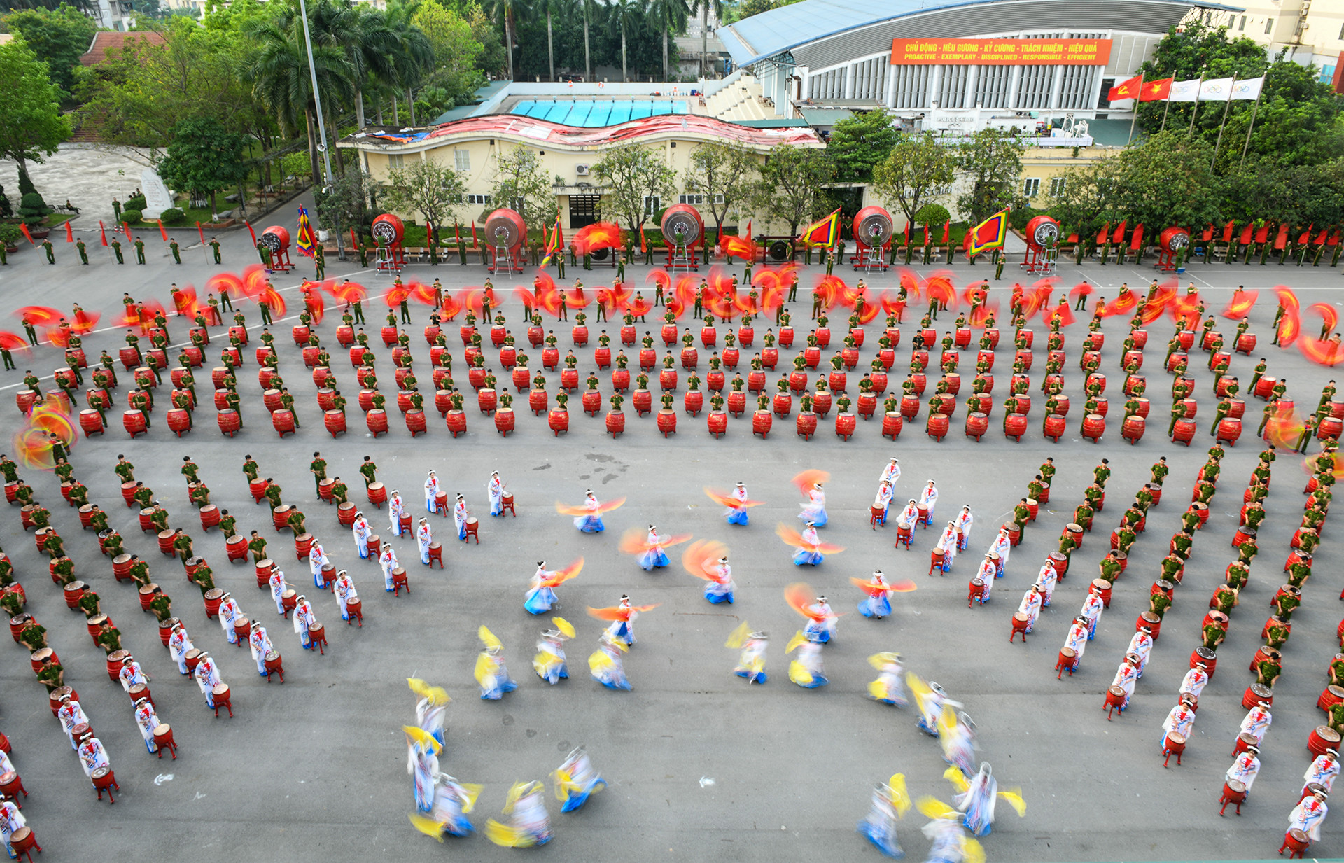 [Ảnh] Học viện Cảnh sát nhân dân kỷ niệm 55 năm Ngày thành lập và đón nhận Huân chương Lao động hạng Nhì ảnh 11