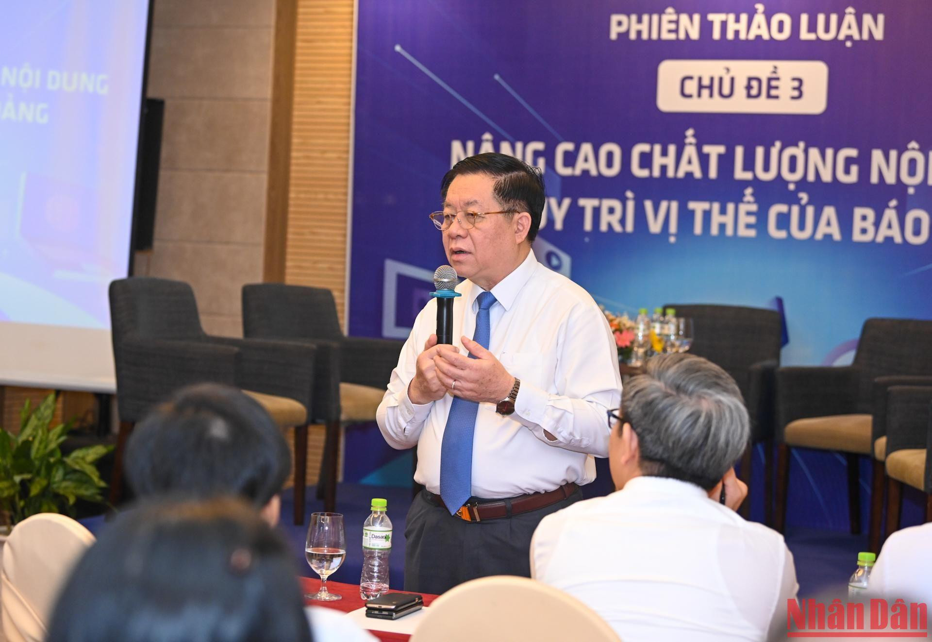 Đồng chí Nguyễn Trọng Nghĩa, Bí thư Trung ương Đảng, Trưởng ban Tuyên giáo Trung ương phát biểu chỉ đạo tại phiên thảo luận thứ ba. Đồng chí Nguyễn Trọng Nghĩa, Bí thư Trung ương Đảng, Trưởng ban Tuyên giáo Trung ương phát biểu chỉ đạo tại phiên thảo luận thứ ba.