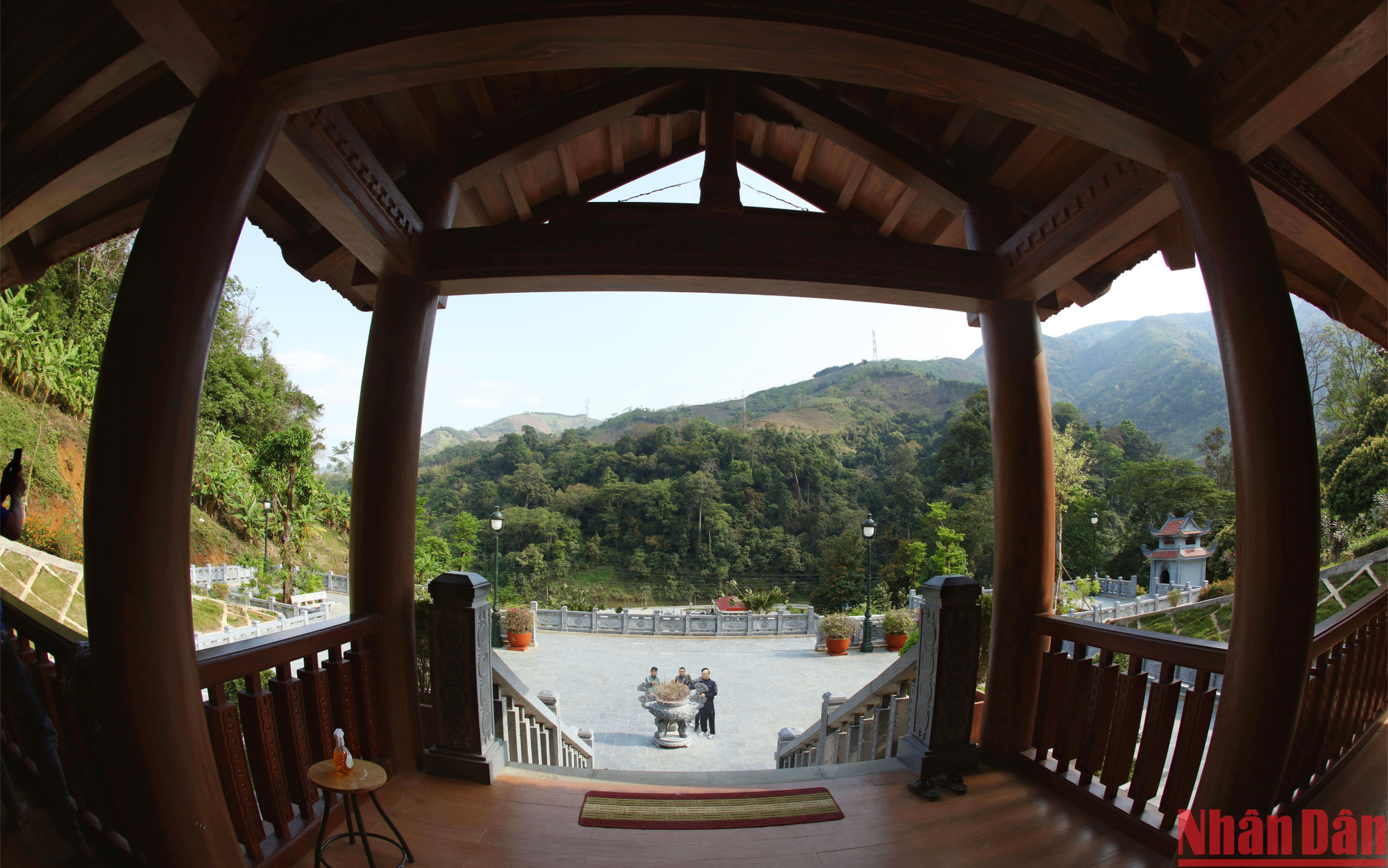 Quang cảnh bên trong Đền thờ Đại tướng Võ Nguyên Giáp.