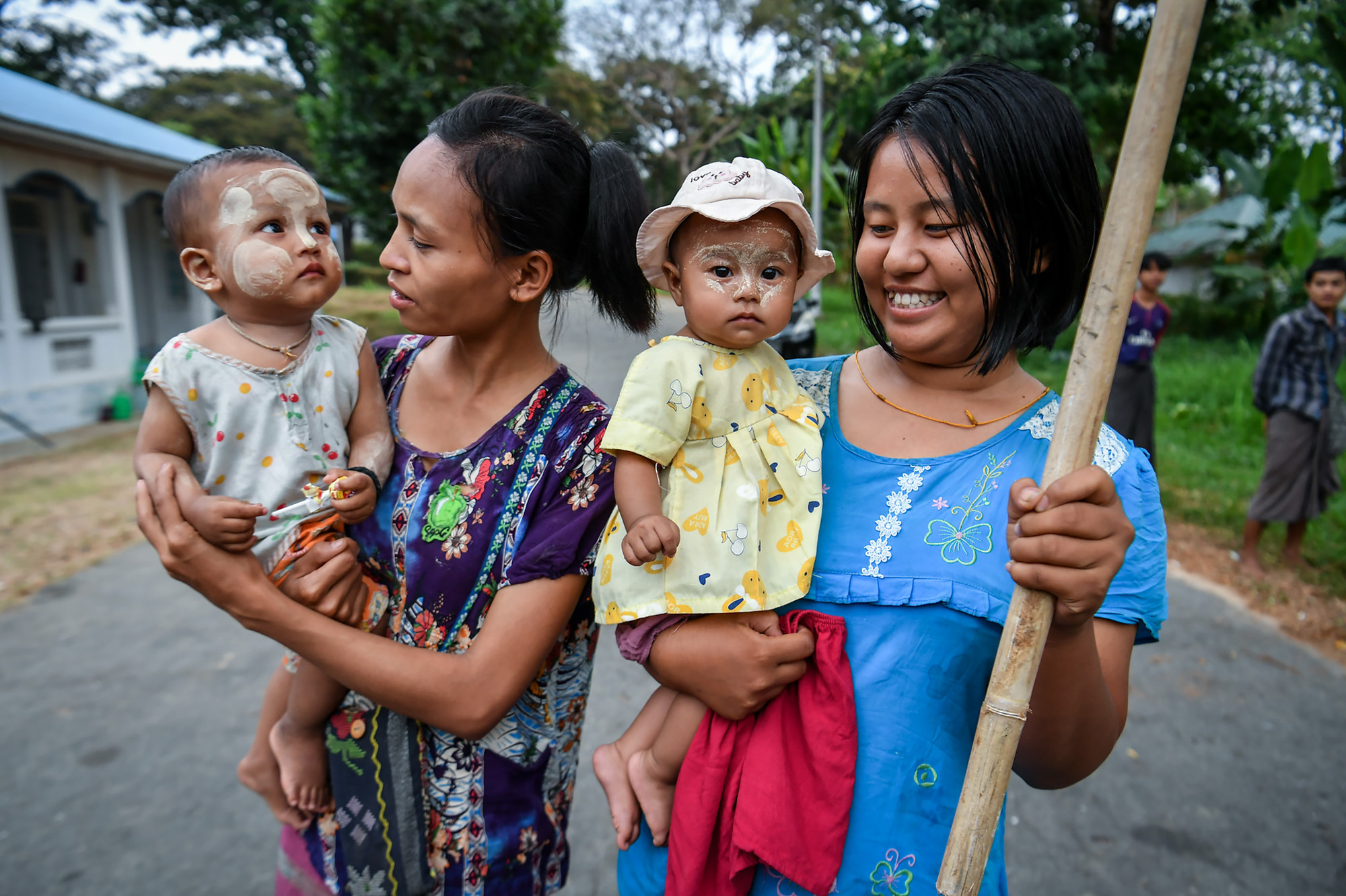 [Ảnh] Những nụ cười trẻ thơ - niềm hy vọng sau thảm họa động đất tại Myanmar ảnh 11