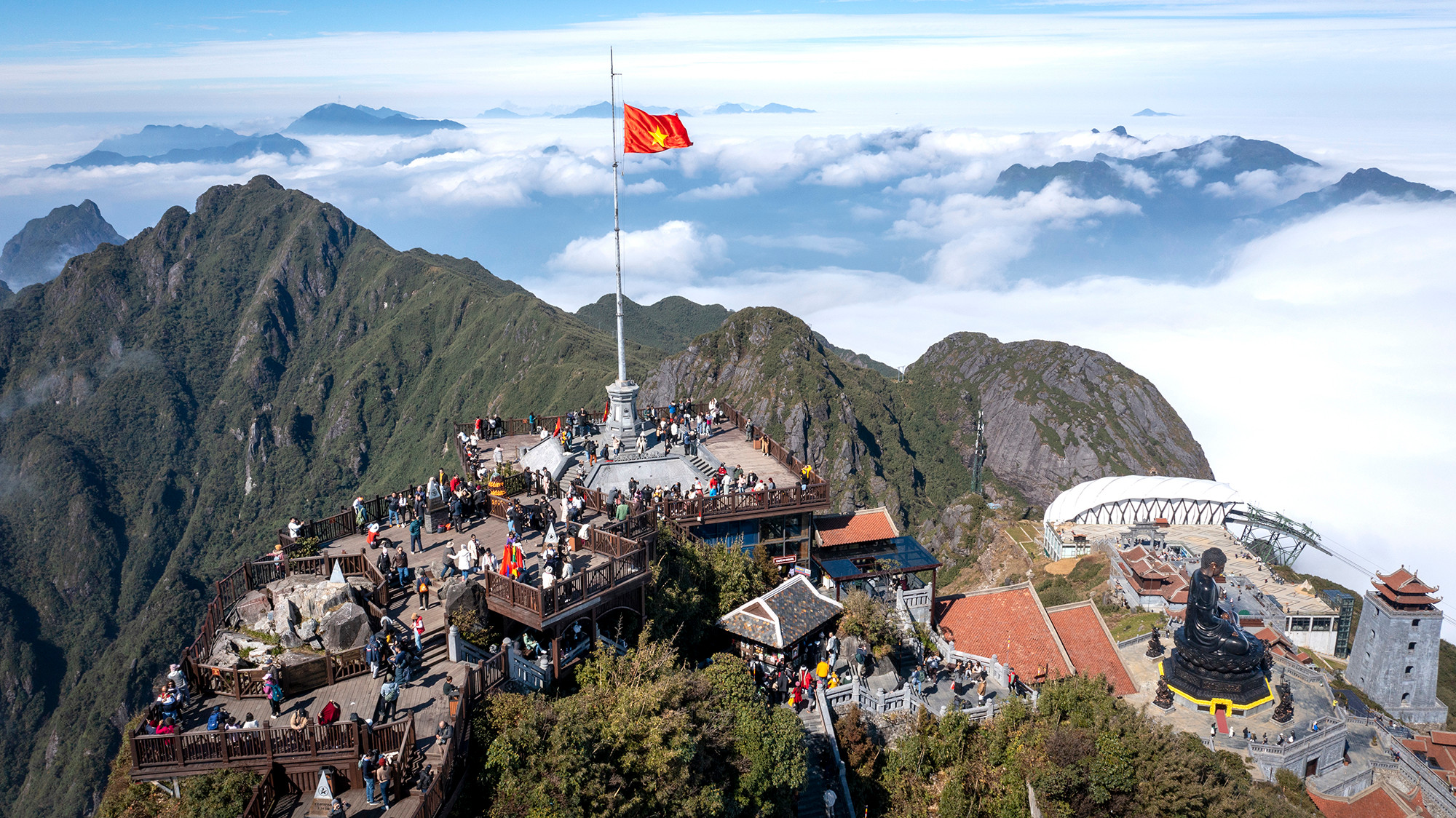 [Ảnh] Lên "Nóc nhà Đông Dương" ngắm biển mây dịp Tết Dương lịch ảnh 11