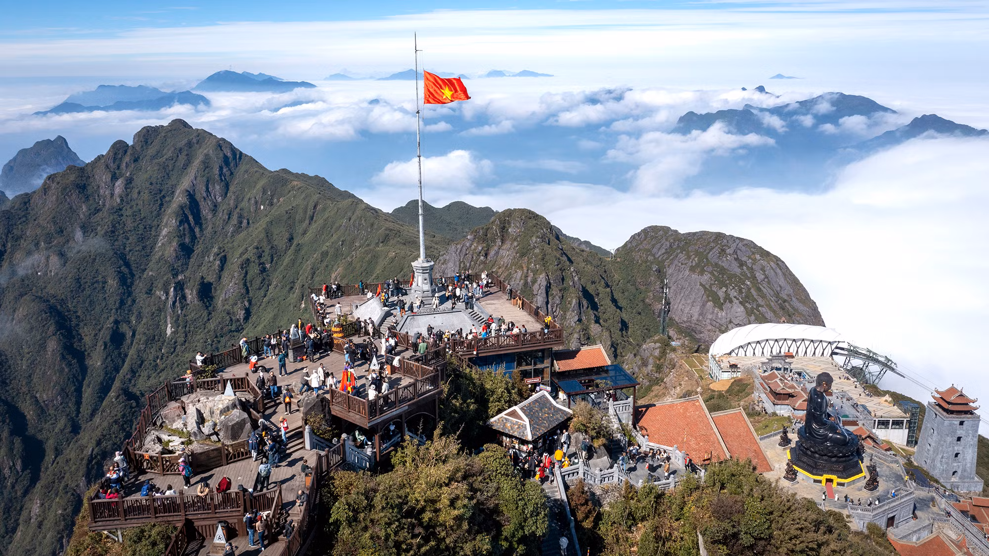 [Ảnh] Lên "Nóc nhà Đông Dương" ngắm biển mây dịp Tết Dương lịch ảnh 11