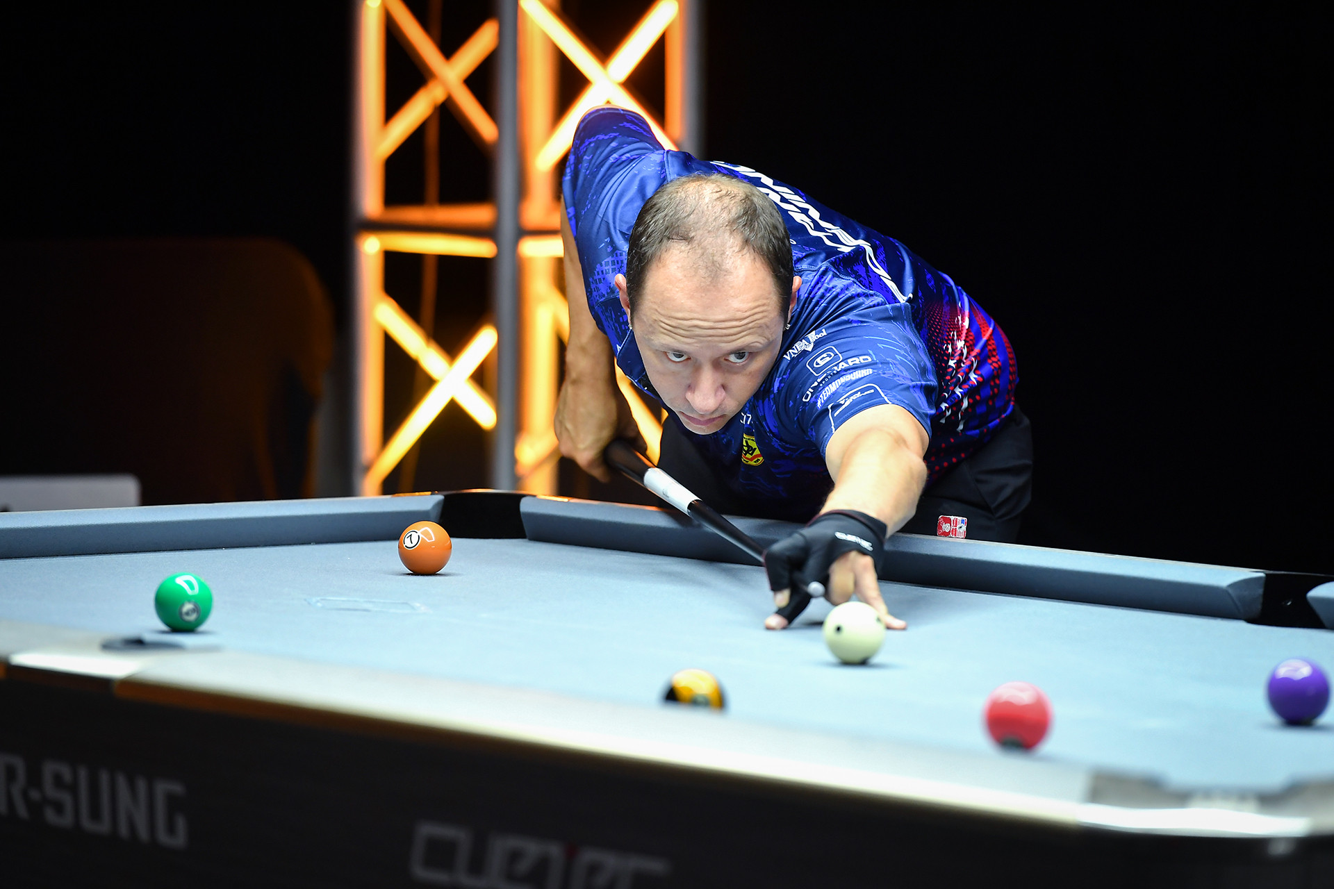 Tay cơ người Mỹ Shane Van Boening (Top 2 Thế Giới) đã quá quen thuộc với người hâm mộ billiards Việt Nam và cả thế giới.
