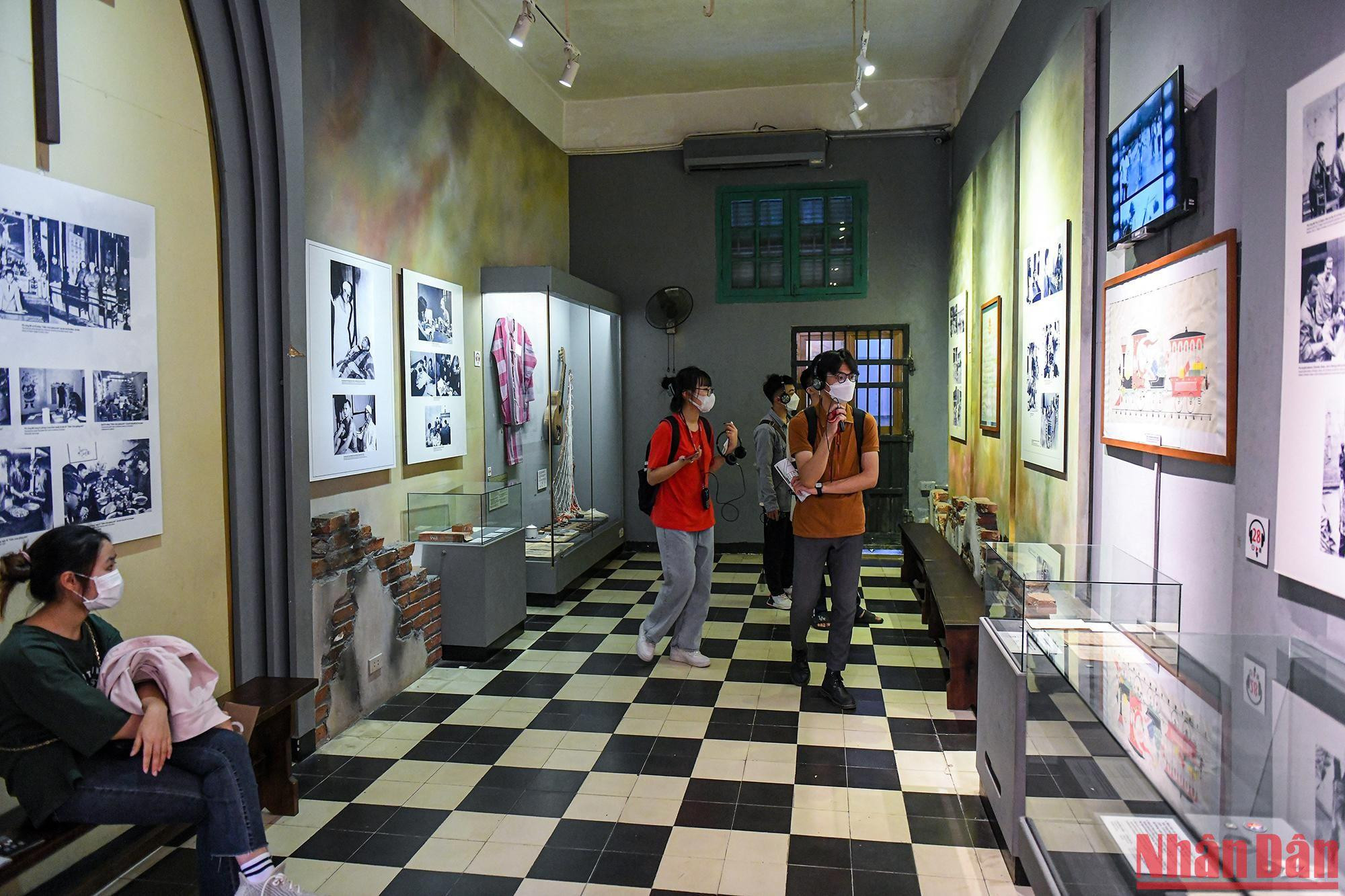 Di tích lịch sử Nhà tù Hỏa Lò: Điểm du lịch khám phá thú vị dịp 2/9 ảnh 5 Di tích lịch sử Nhà tù Hỏa Lò: Điểm du lịch khám phá thú vị dịp 2/9 ảnh 5