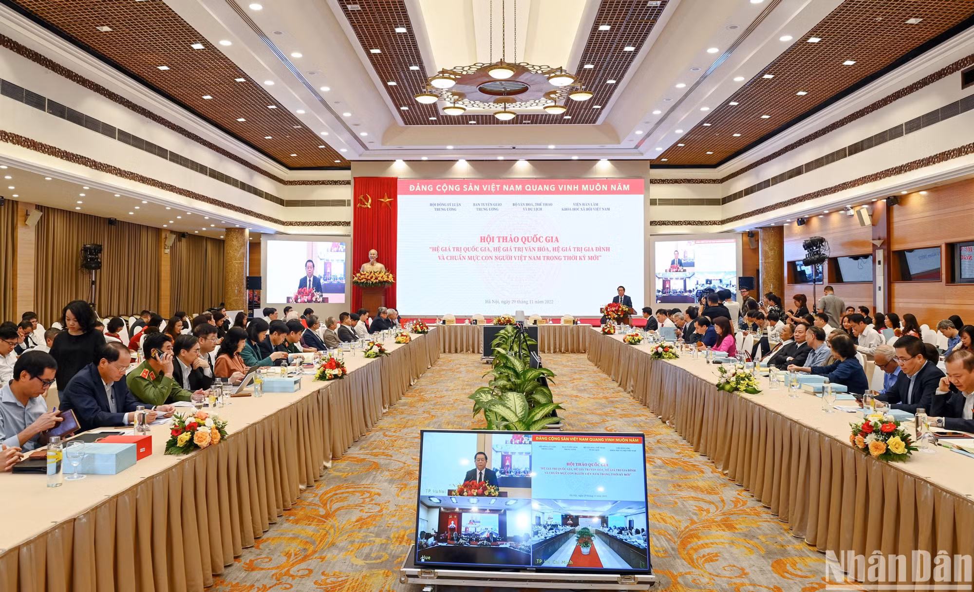 Quang cảnh Hội thảo quốc gia “Hệ giá trị quốc gia, hệ giá trị văn hóa, hệ giá trị gia đình và chuẩn mực con người Việt Nam trong thời kỳ mới”. (Ảnh: THÀNH ĐẠT)