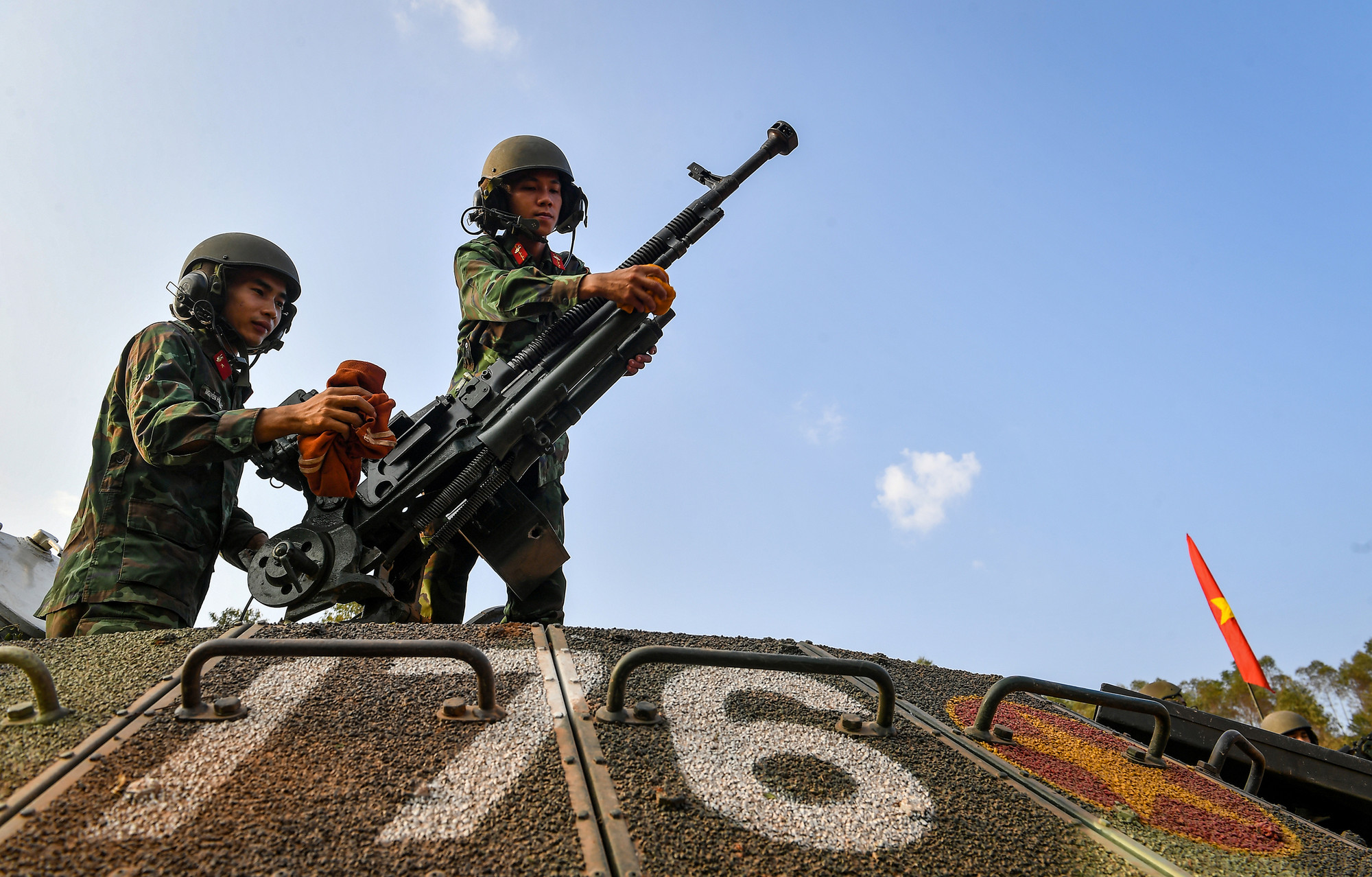 [Ảnh] Cận cảnh dàn xe tăng T-54/55 cải tiến của lực lượng Tăng-thiết giáp ảnh 11