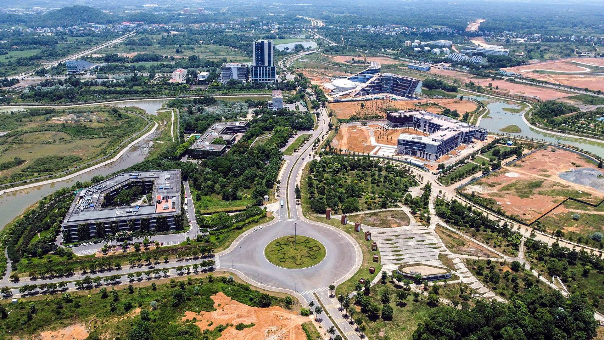 [Ảnh] Những công trình nổi bật của Hà Nội sau 15 năm mở rộng địa giới hành chính ảnh 11