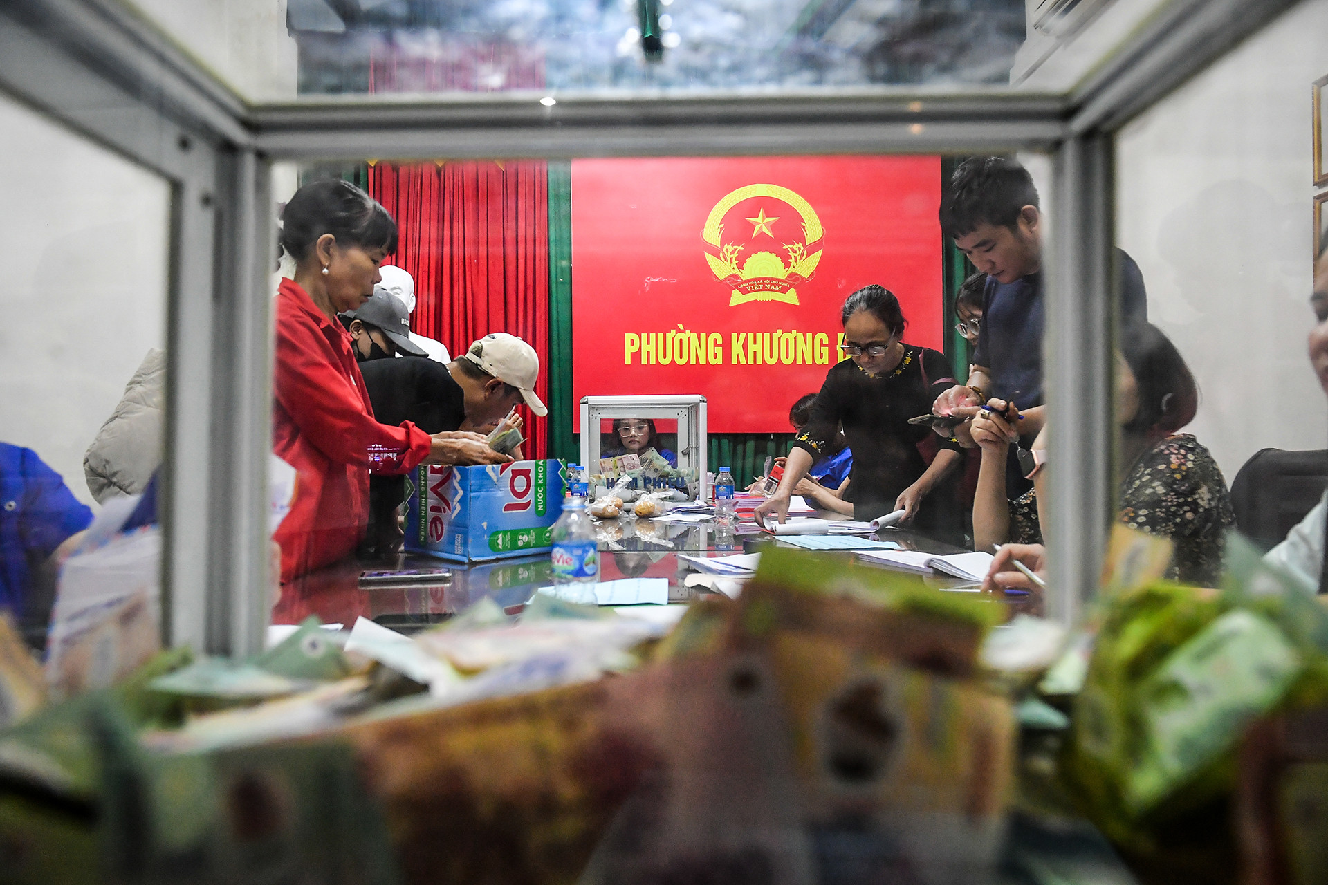 Công tác tiếp nhận ủng hộ được tiến hành công khai, minh bạch.