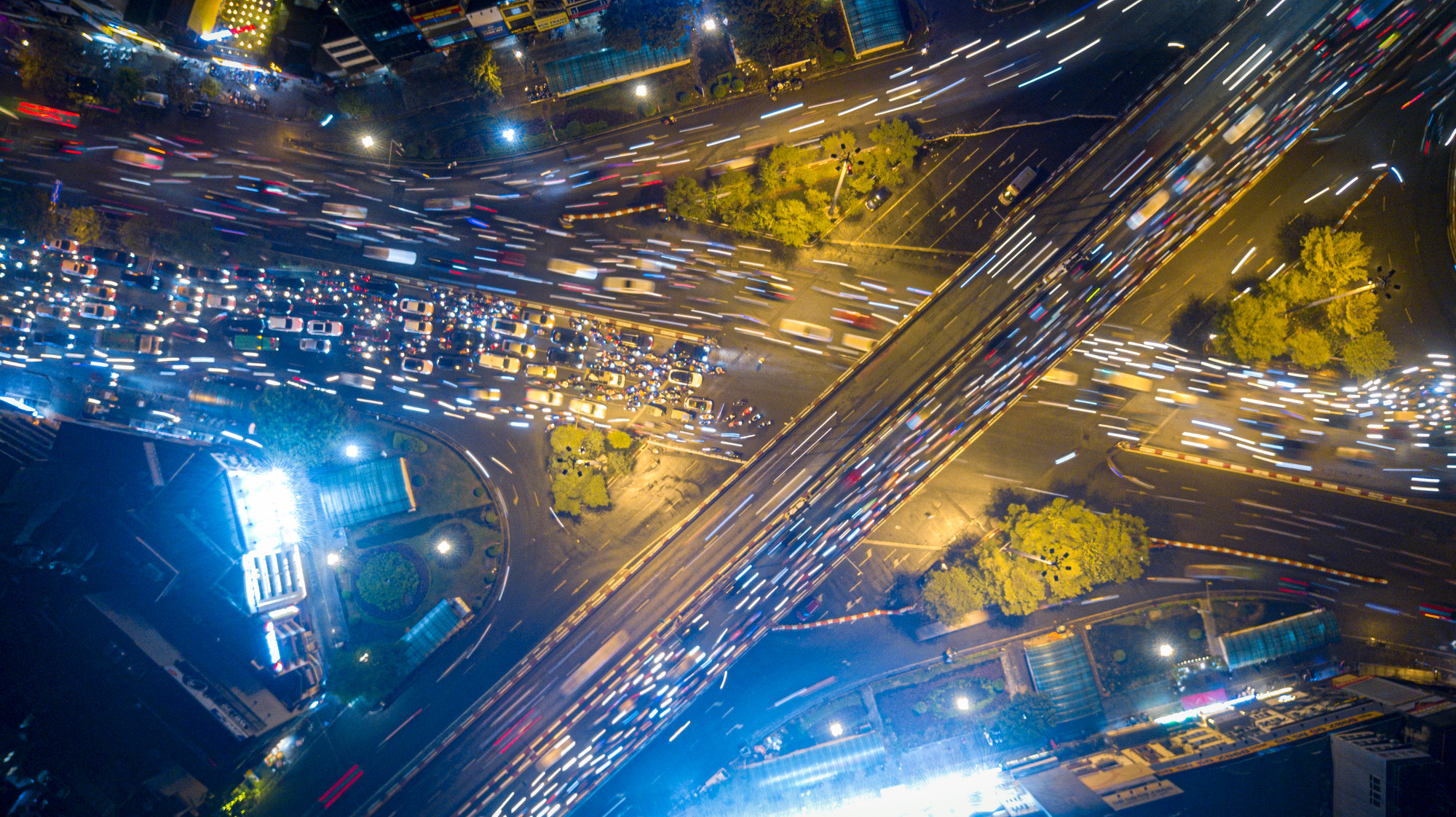 Toàn cảnh đường Vành đai 2 trên cao nhìn từ flycam. Toàn cảnh đường Vành đai 2 trên cao nhìn từ flycam.