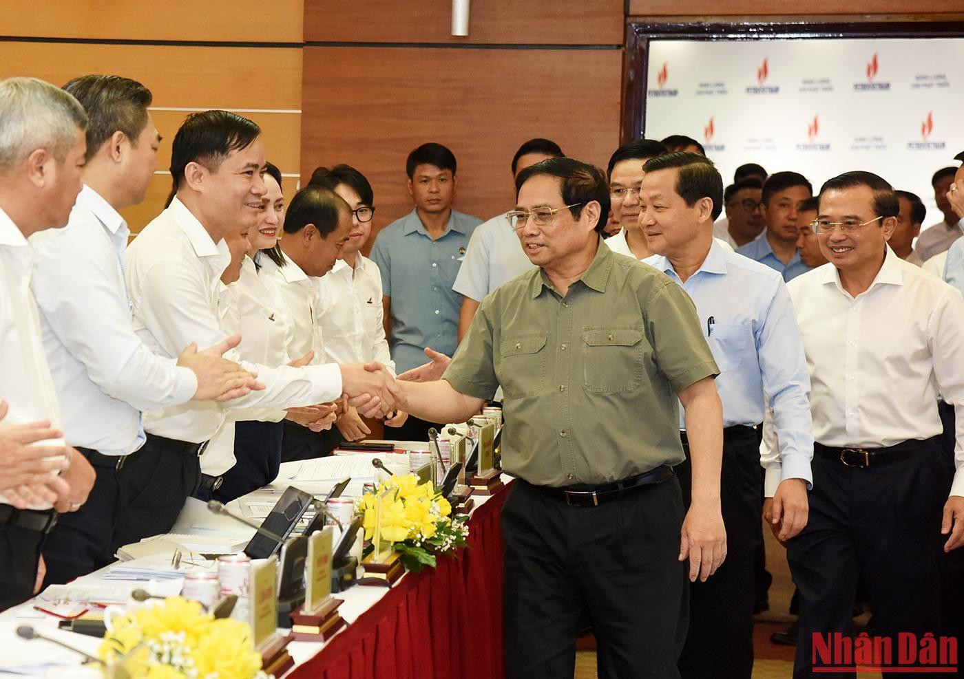 Sáng 11/9, Thủ tướng Phạm Minh Chính làm việc với Petrovietnam. Sáng 11/9, Thủ tướng Phạm Minh Chính làm việc với Petrovietnam.