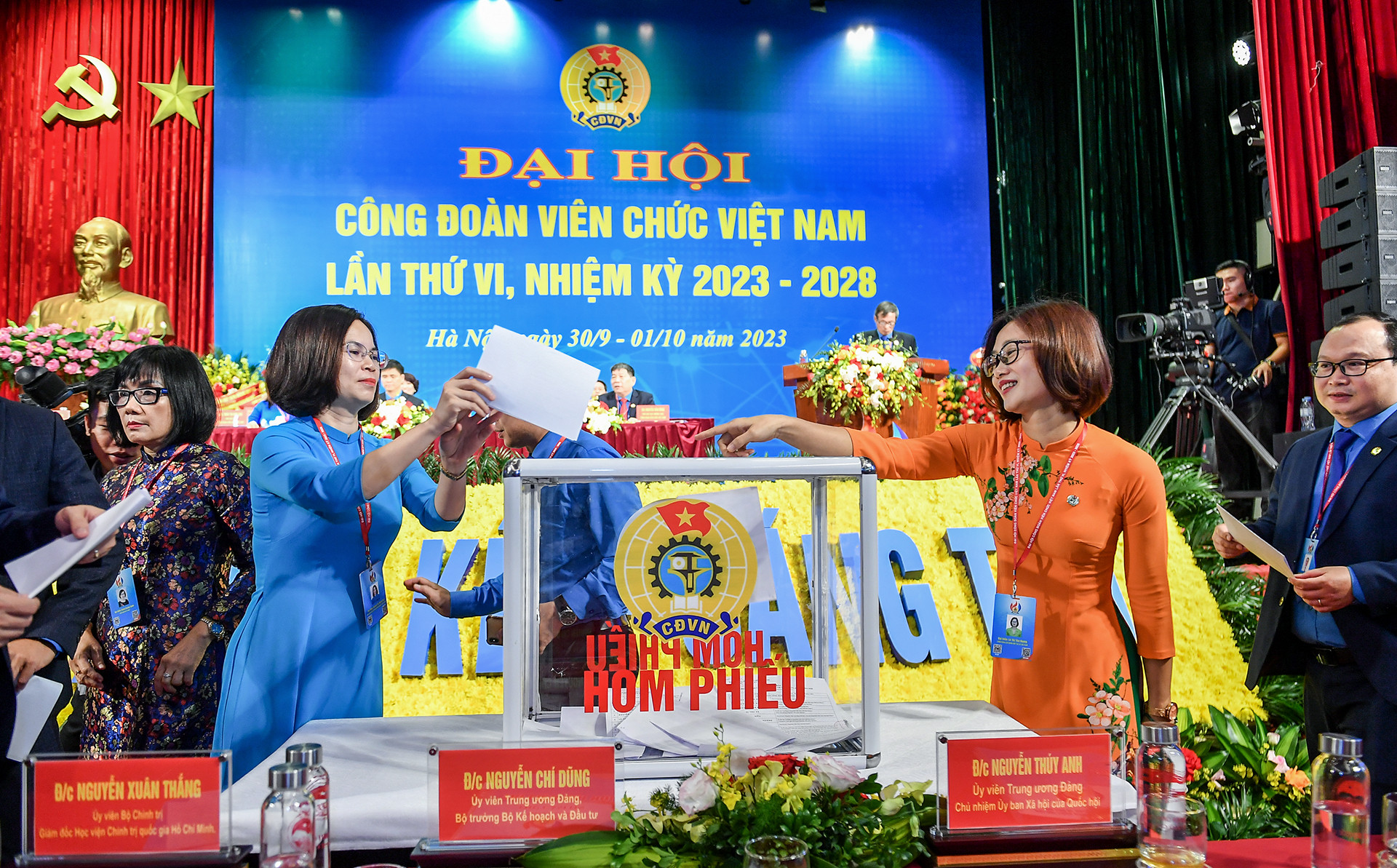 [Ảnh] Đại hội Công đoàn Viên chức Việt Nam lần thứ VI ảnh 17