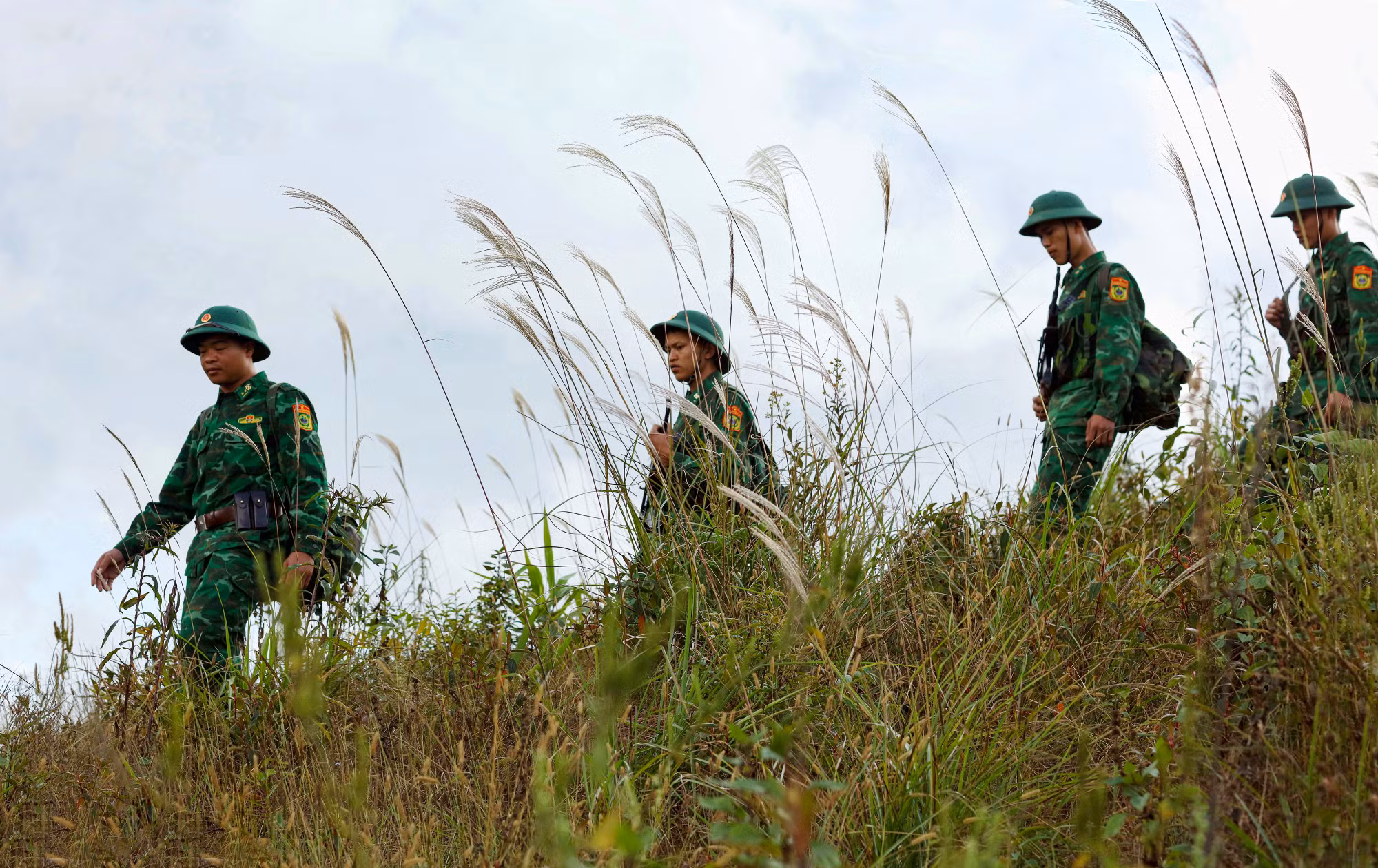 Hành quân ngoại tuyến.
