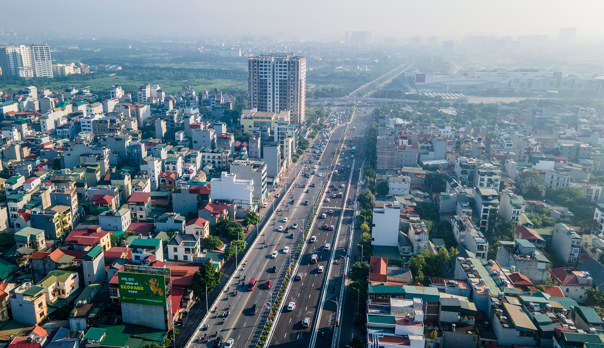 [Ảnh] Giao thông cầu Vĩnh Tuy 2 "dễ thở" sau ngày khánh thành ảnh 12
