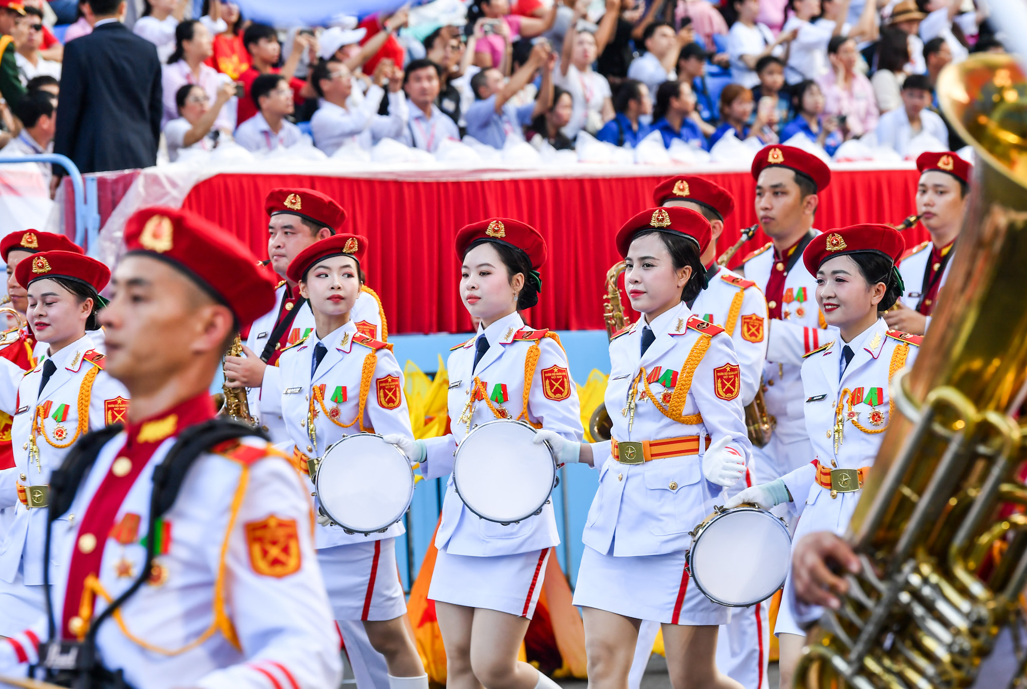 [Ảnh] Hoành tráng màn tổng duyệt lễ diễu binh, diễu hành kỷ niệm 50 năm thống nhất đất nước ảnh 7