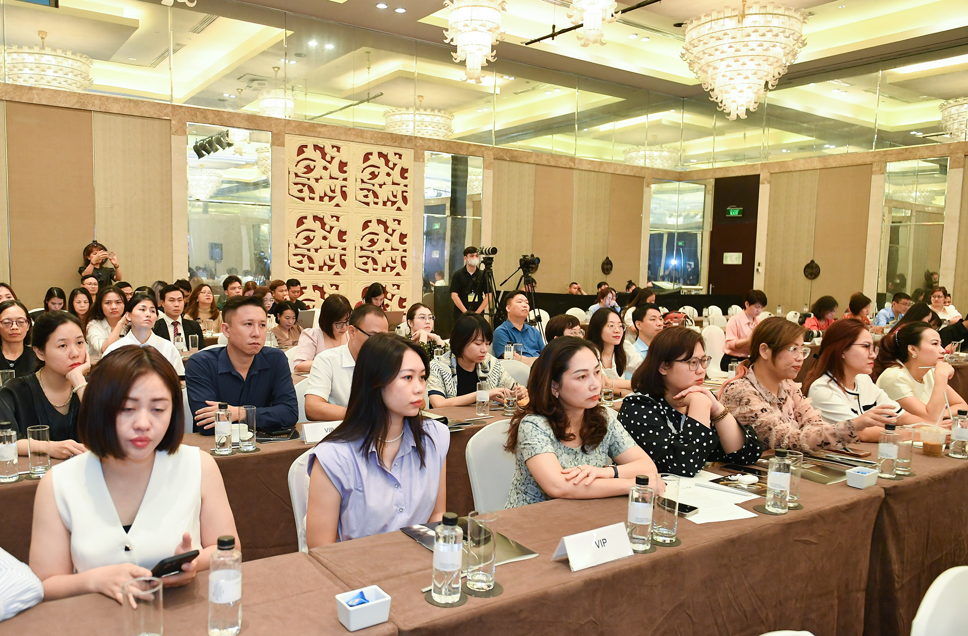 [Ảnh] Họp báo công bố Giải thưởng Hành động vì cộng đồng 2023 với chủ đề “Dấu ấn tiên phong” ảnh 6