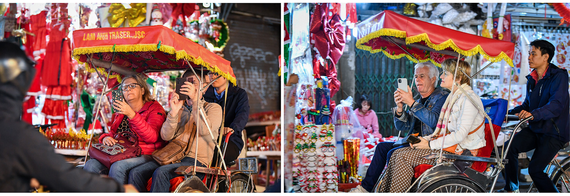 Khách du lịch nước ngoài tỏ ra thích thú với không gian lung linh sắc màu Giáng sinh khi đi tham quan trên phố Hàng Mã.