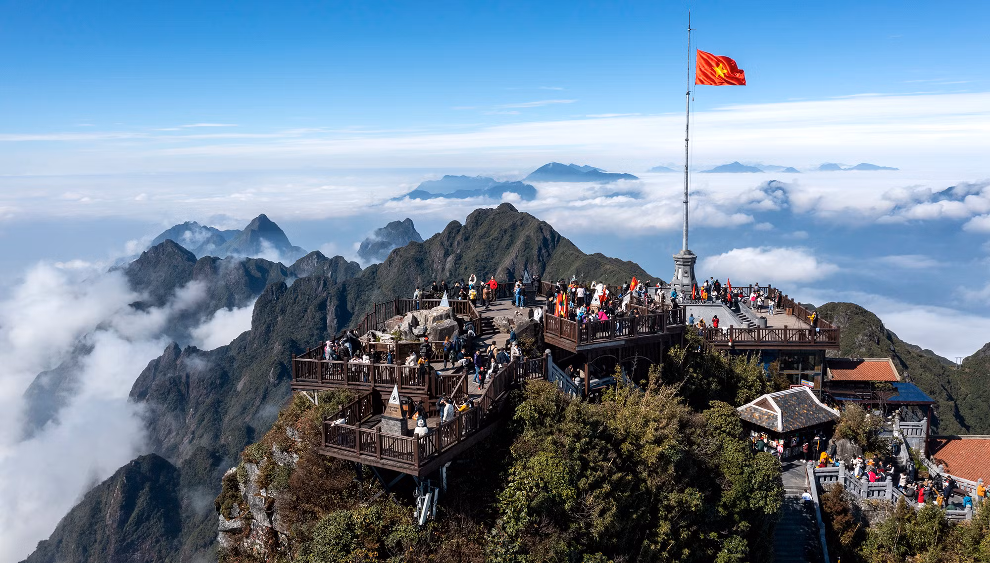 [Ảnh] Lên "Nóc nhà Đông Dương" ngắm biển mây dịp Tết Dương lịch 