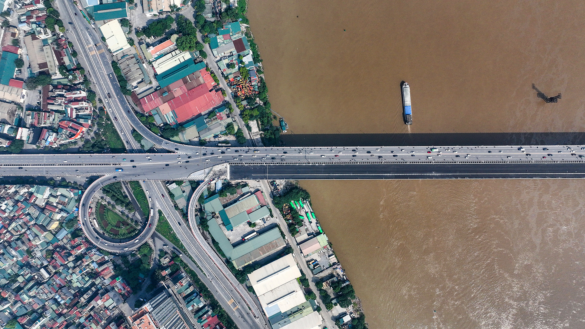 [Ảnh] Ngắm cầu Vĩnh Tuy 2 trước ngày thông xe ảnh 14