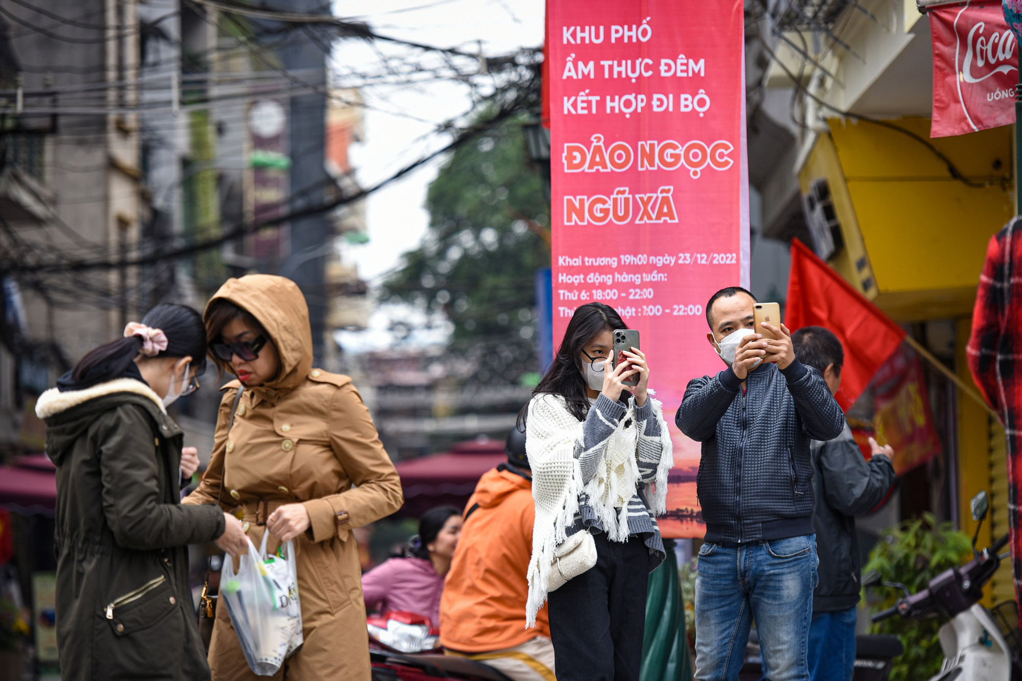 Cùng bạn bè trải nghiệm ẩm thực và check-in tại không gian "Đảo ngọc Ngũ Xã". (Ảnh: THÀNH ĐẠT)