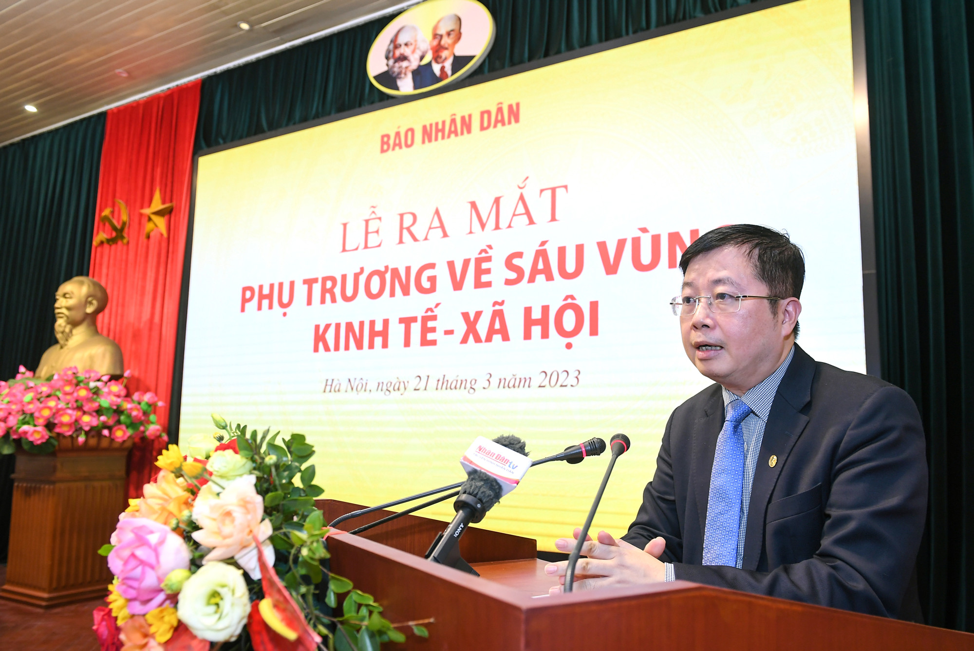 [Ảnh] Báo Nhân Dân ra mắt phụ trương về sáu vùng kinh tế-xã hội ảnh 5