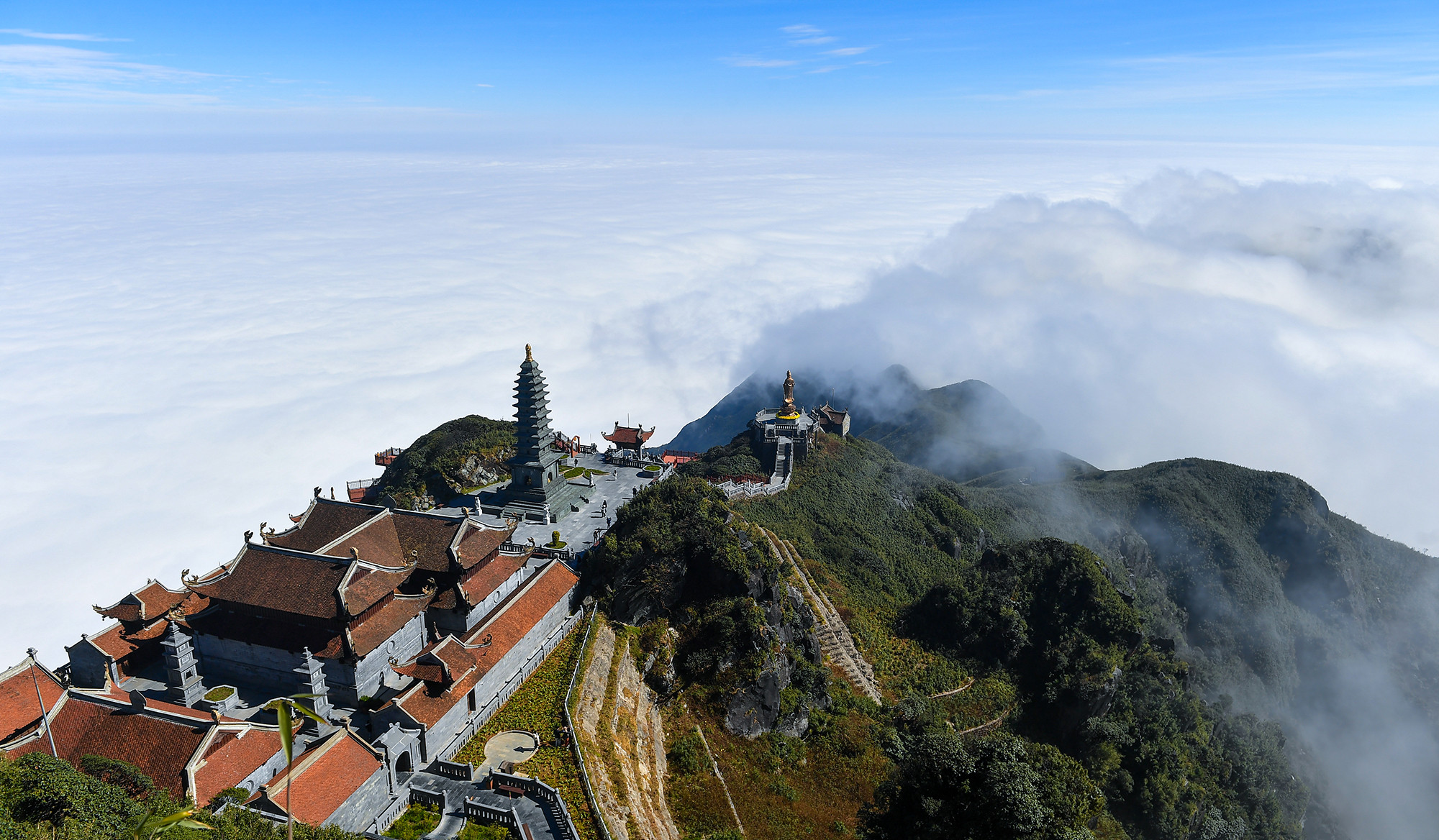 [Ảnh] Lên "Nóc nhà Đông Dương" ngắm biển mây dịp Tết Dương lịch ảnh 15