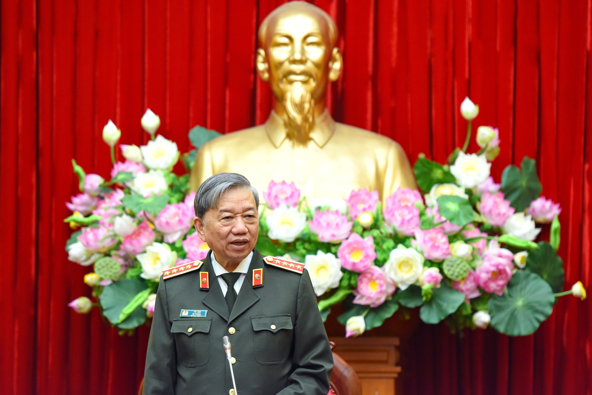 Phát biểu tại buổi lễ, Bộ trưởng Công an Tô Lâm nêu rõ, Thổ Nhĩ Kỳ đã trải qua thảm kịch gây thiệt hại lớn về người và tài sản do động đất và hàng trăm rung chấn xảy ra vào sáng 6/2 vừa qua. Đây là thảm họa khủng khiếp nhất càn quét trên lãnh thổ Thổ Nhĩ Kỳ kể từ năm 1939.