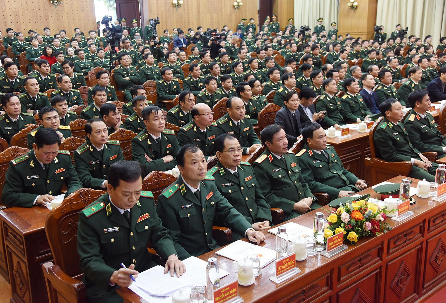 Các đại biểu tham dự hội nghị.