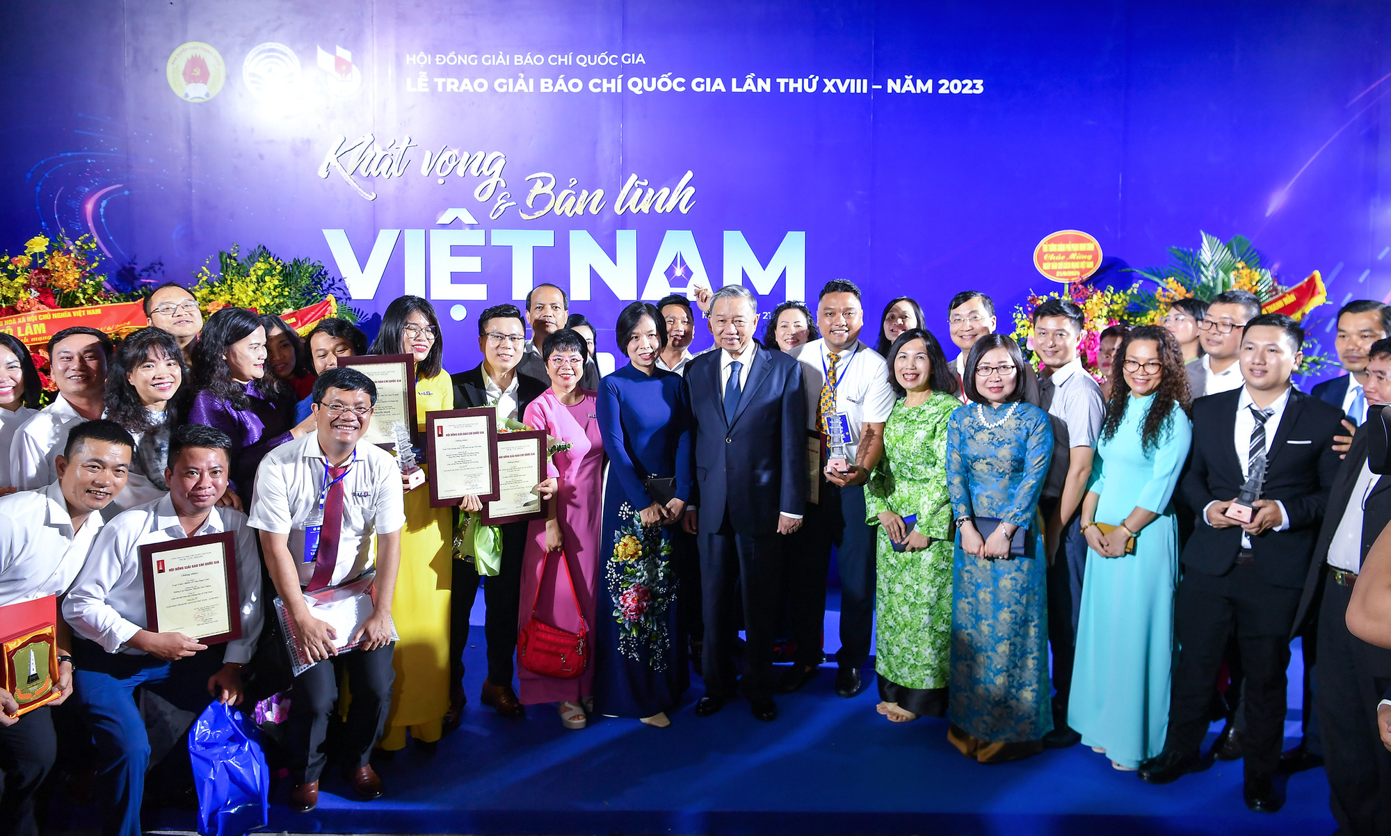 [Ảnh] Lễ trao Giải Báo chí quốc gia lần thứ XVIII: Ấn tượng, hiện đại và sáng tạo ảnh 12