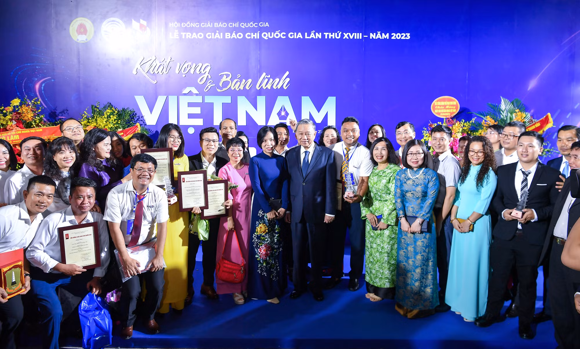 [Ảnh] Lễ trao Giải Báo chí quốc gia lần thứ XVIII: Ấn tượng, hiện đại và sáng tạo ảnh 12