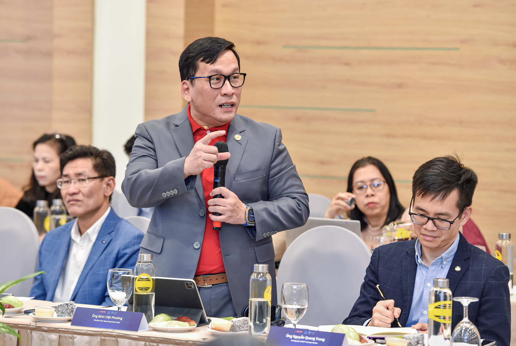 Ông Đinh Việt Phương, Giám đốc điều hành hãng Hàng không Vietjet phát biểu. Ông Đinh Việt Phương, Giám đốc điều hành hãng Hàng không Vietjet phát biểu.