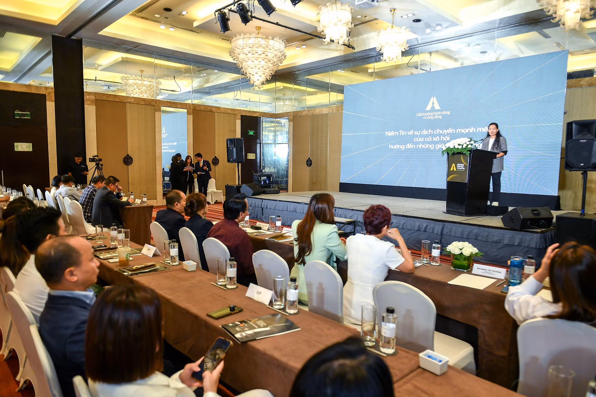 [Ảnh] Họp báo công bố Giải thưởng Hành động vì cộng đồng 2023 với chủ đề “Dấu ấn tiên phong” ảnh 4