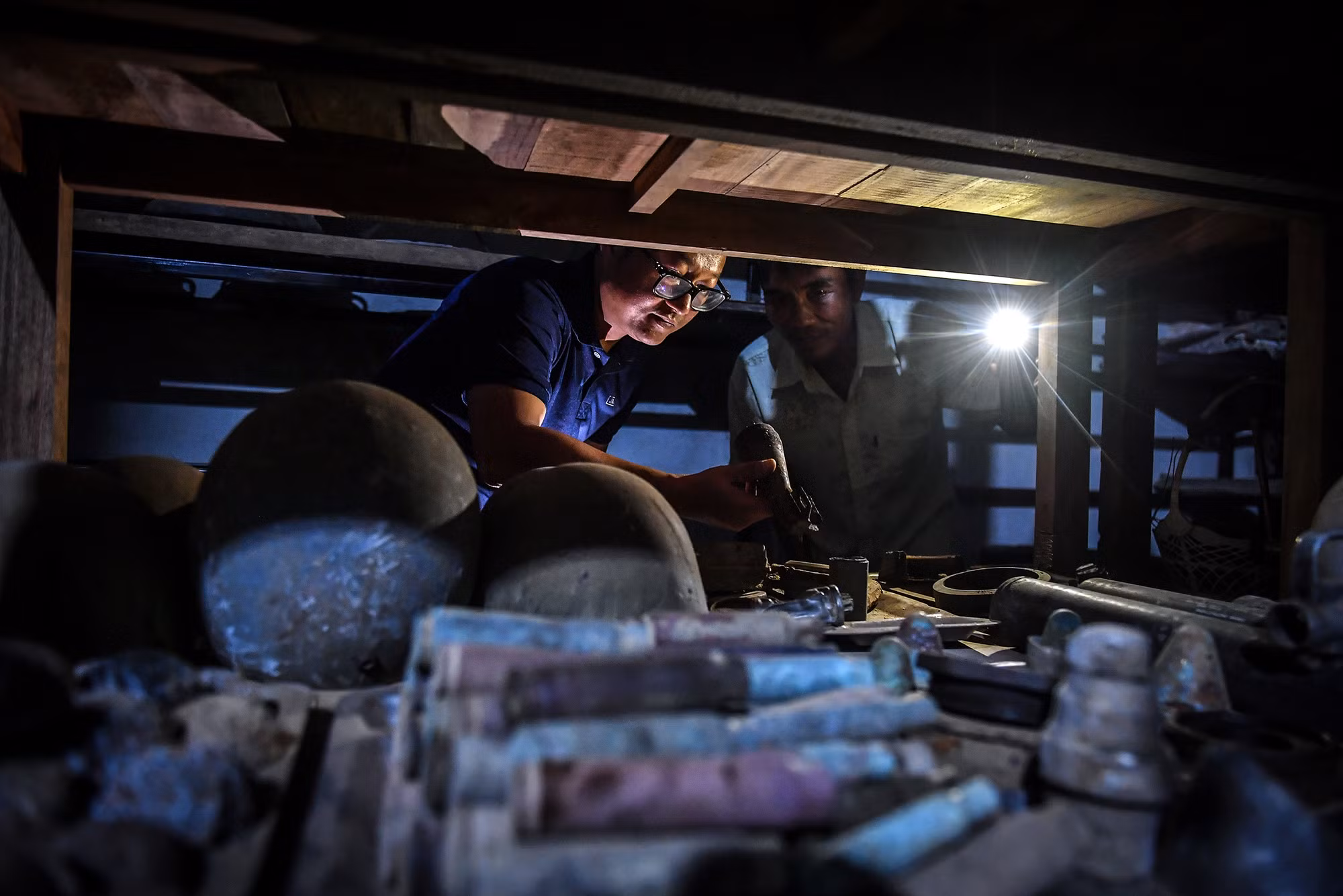 "Mỗi trái bom, mảnh mìn đều chứa đựng ký ức đau thương một thời của dân Quảng Trị nói chung và người Hải Thái chúng tôi nói riêng. Tôi muốn lưu giữ và trưng bày tất cả để mọi người, đặc biệt là các cháu nhỏ hiểu hơn về nỗi đau mà thế hệ trước đã trải qua", anh Hoàng chia sẻ.