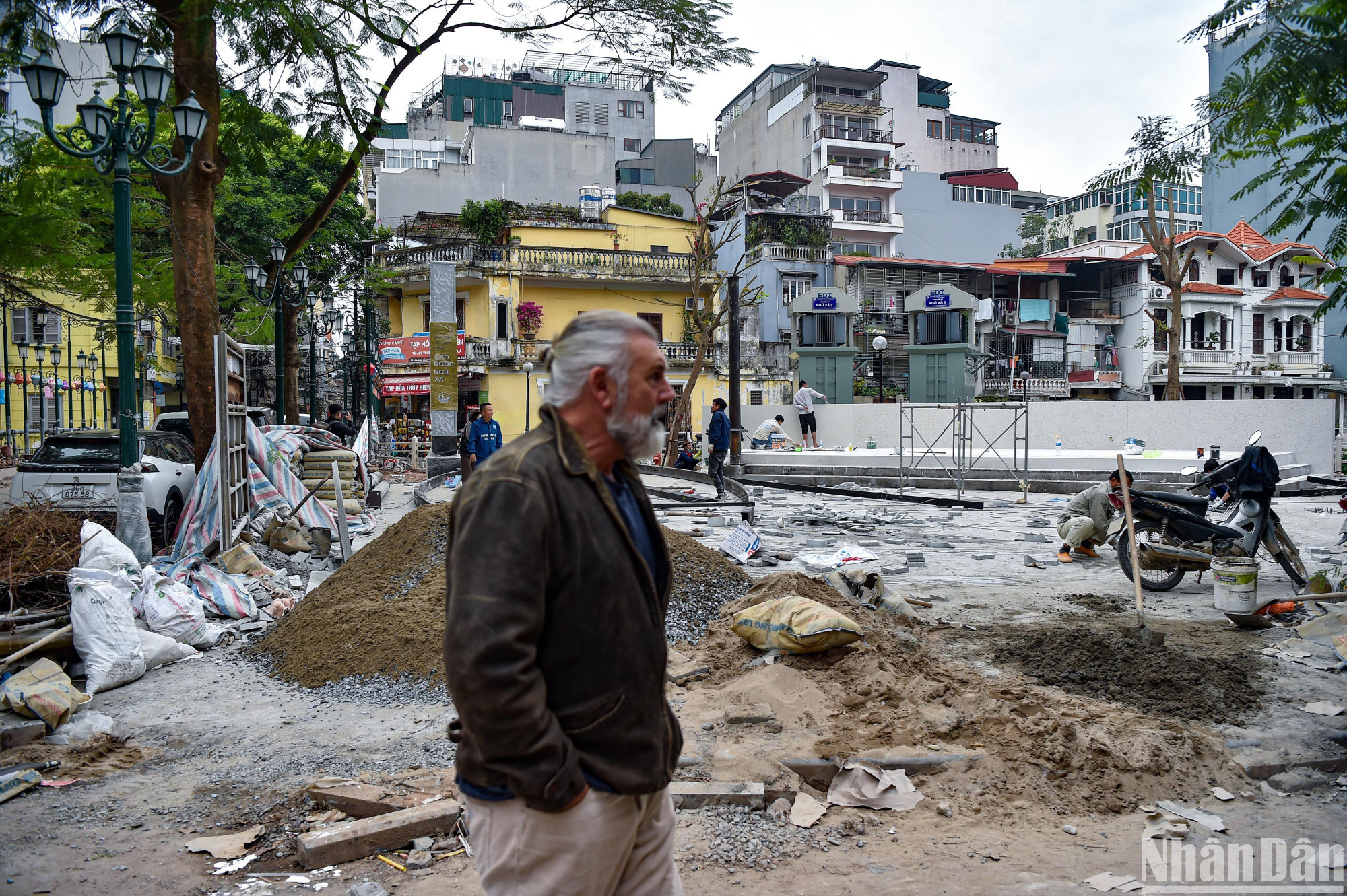 Việc thực hiện Đề án sẽ tạo thêm động lực cho sự phát triển kinh tế- xã hội của quận Ba Đình, tạo không gian văn minh, thu hút khách du lịch cho Thủ đô. Việc thực hiện Đề án sẽ tạo thêm động lực cho sự phát triển kinh tế- xã hội của quận Ba Đình, tạo không gian văn minh, thu hút khách du lịch cho Thủ đô.