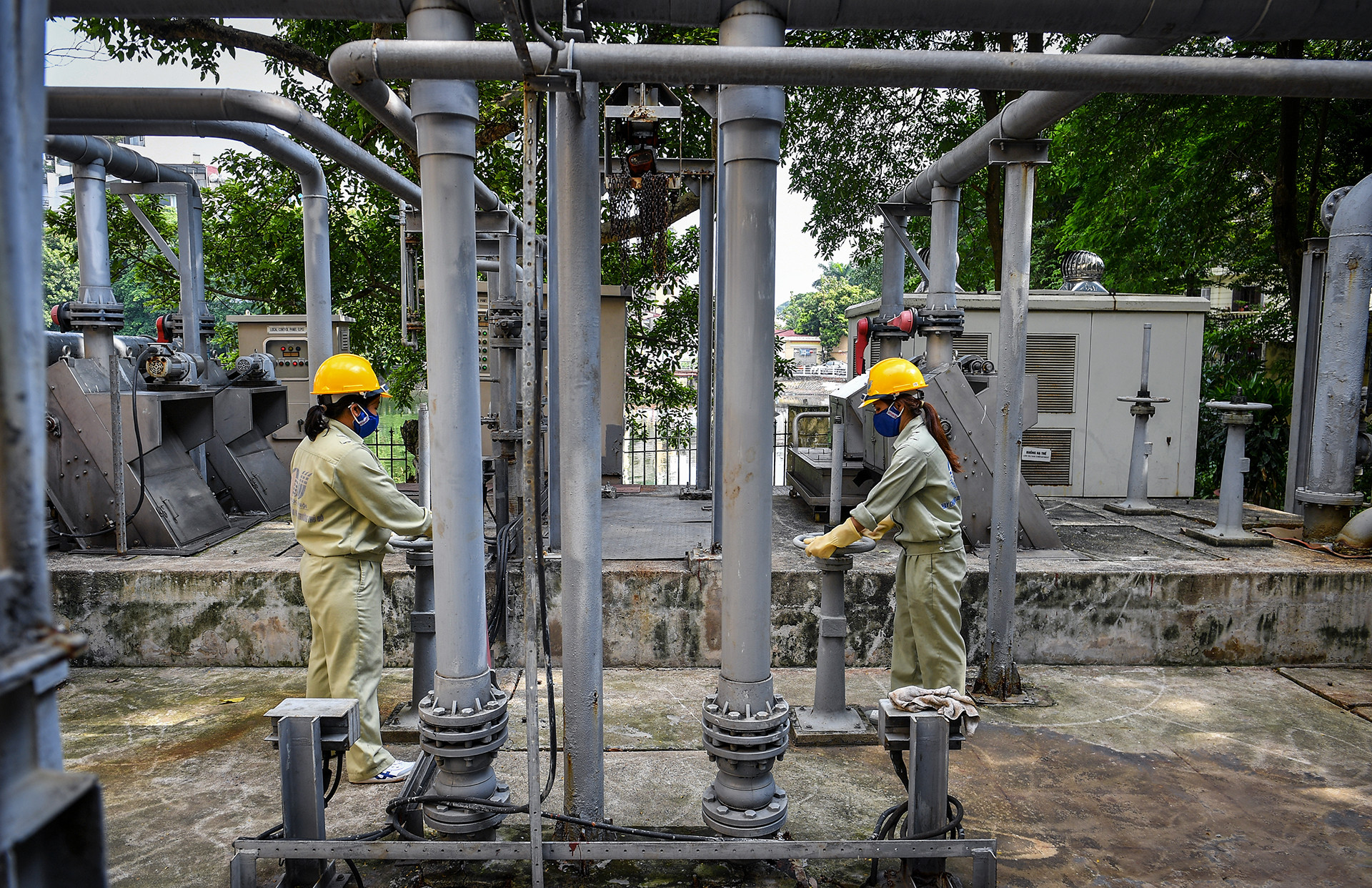 [Ảnh] Nước thải sinh hoạt được xử lý thế nào trước khi "đổ vào" hồ Trúc Bạch? ảnh 4