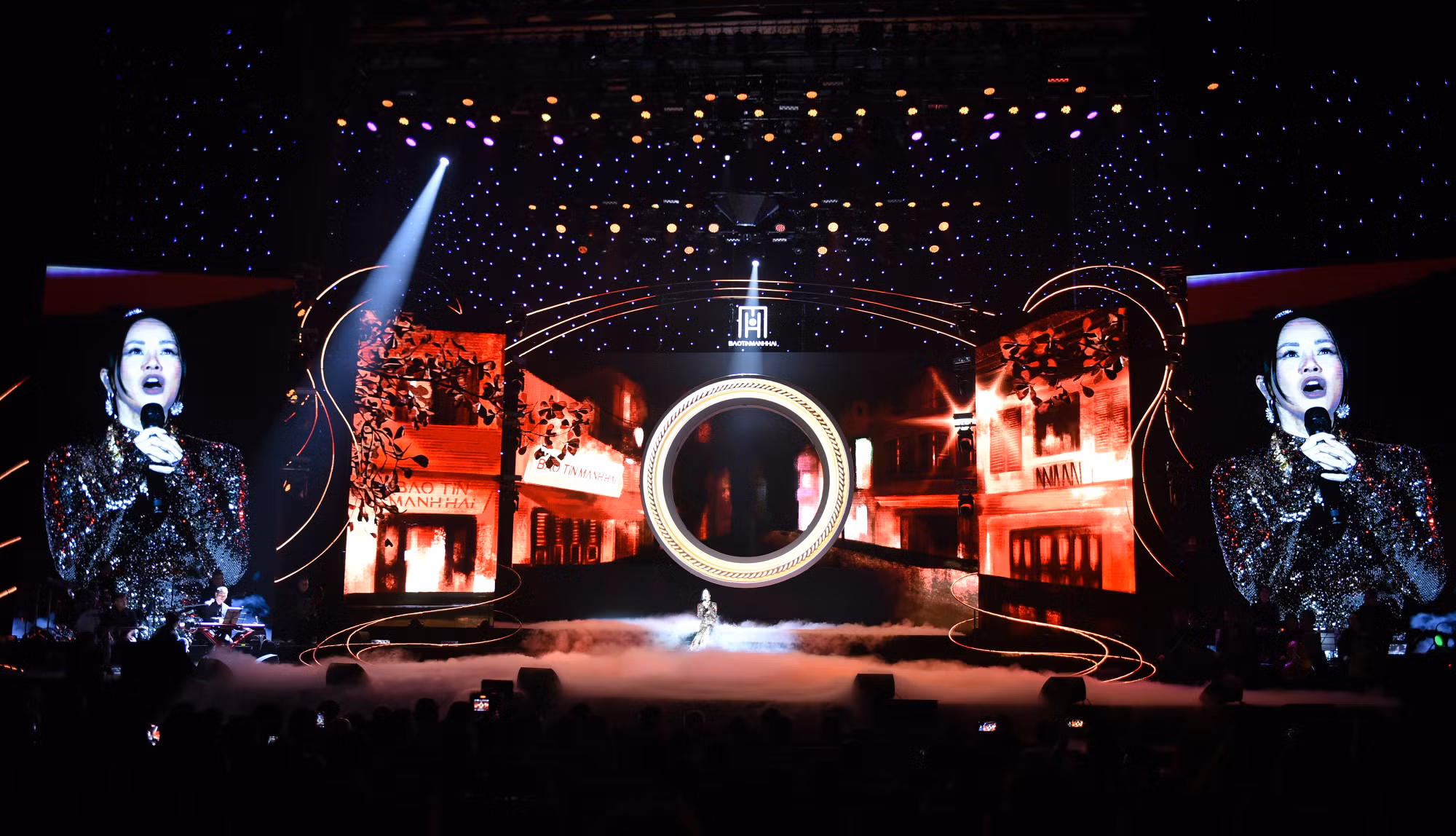 Sự xuất hiện của Diva Hồng Nhung với những ca khúc về Hà Nội.