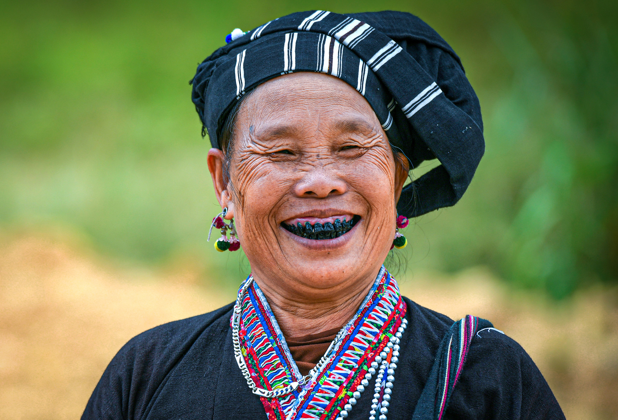 [Ảnh] Ngày Quốc tế Hạnh phúc: Những nụ cười hạnh phúc của các dân tộc Việt Nam ảnh 10