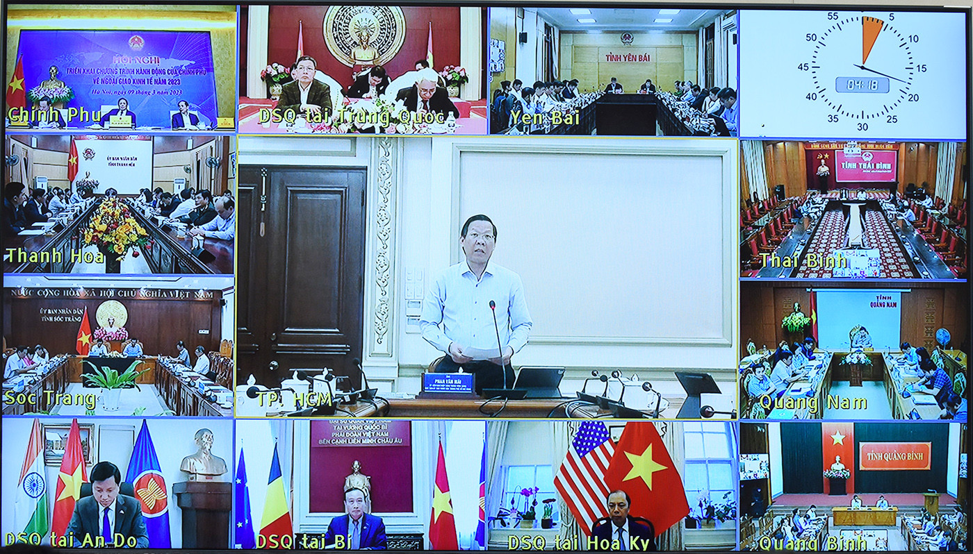 Chủ tịch Ủy ban Nhân dân Thành phố Hồ Chí Minh Phan Văn Mãi phát biểu tại điểm cầu TP Hồ Chí Minh.