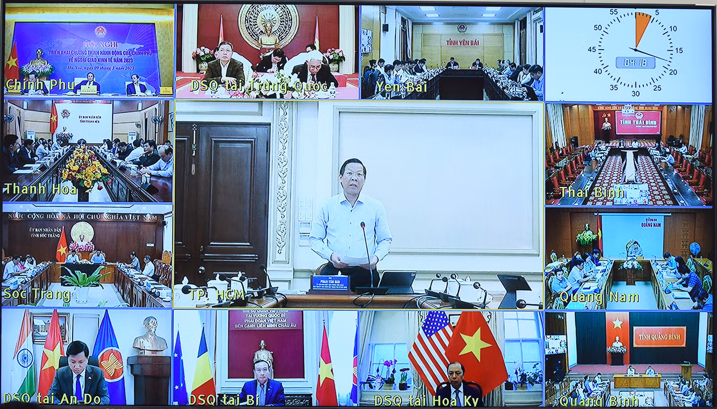 Chủ tịch Ủy ban Nhân dân Thành phố Hồ Chí Minh Phan Văn Mãi phát biểu tại điểm cầu TP Hồ Chí Minh.