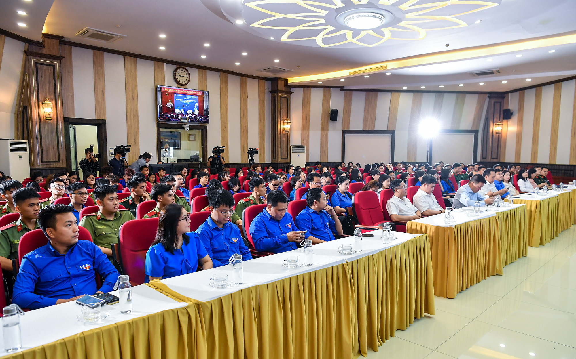 [Ảnh] Tọa đàm “Xây dựng hình mẫu thanh niên các cơ quan báo chí ở Trung ương trong thời kỳ mới” ảnh 1