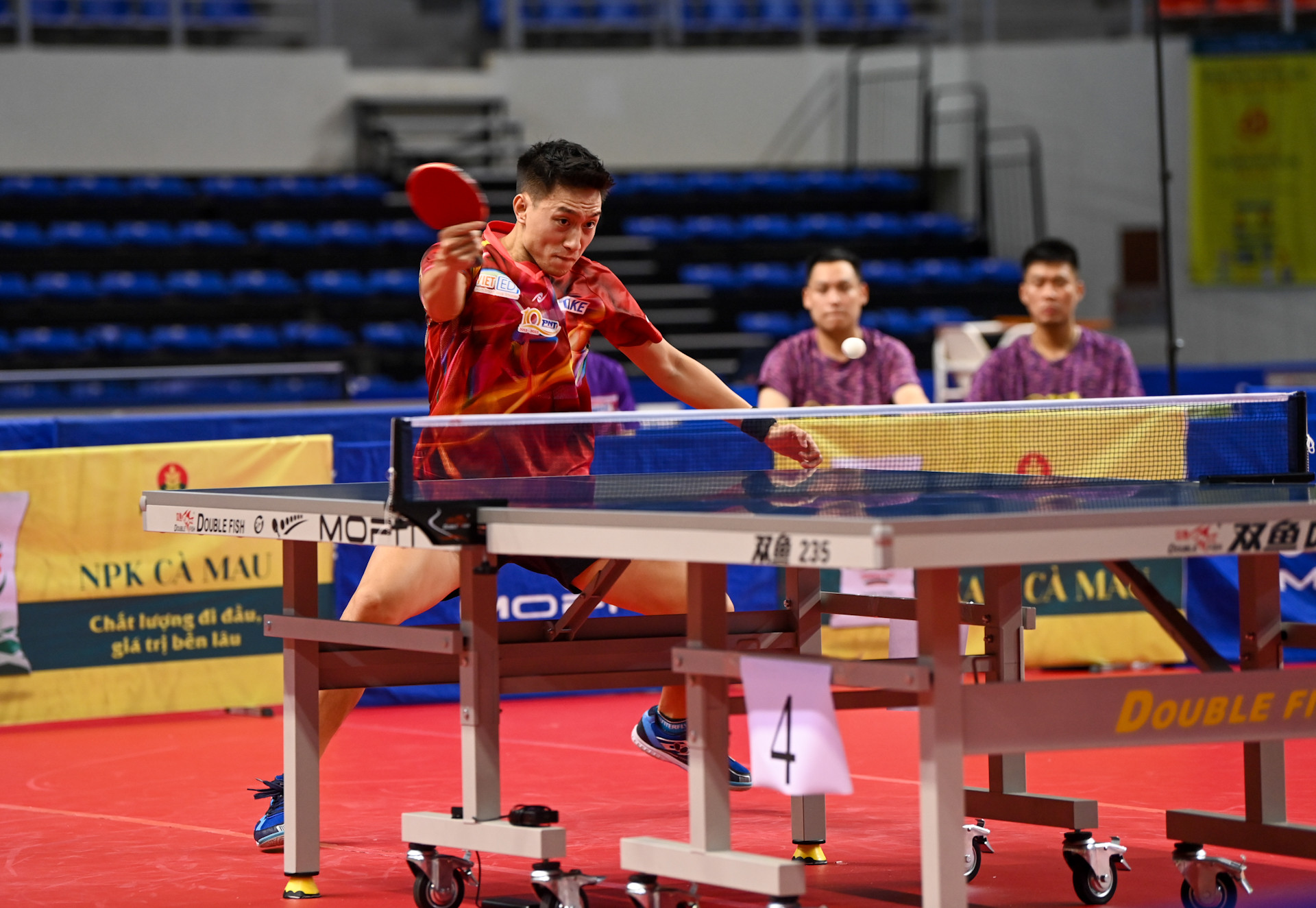 Với những pha bóng dứt điểm mạnh mẽ và chính xác, Anh Tú đã giành thắng lợi với tỷ số 3-0, mang về lợi thế đầu tiên cho Hà Nội.