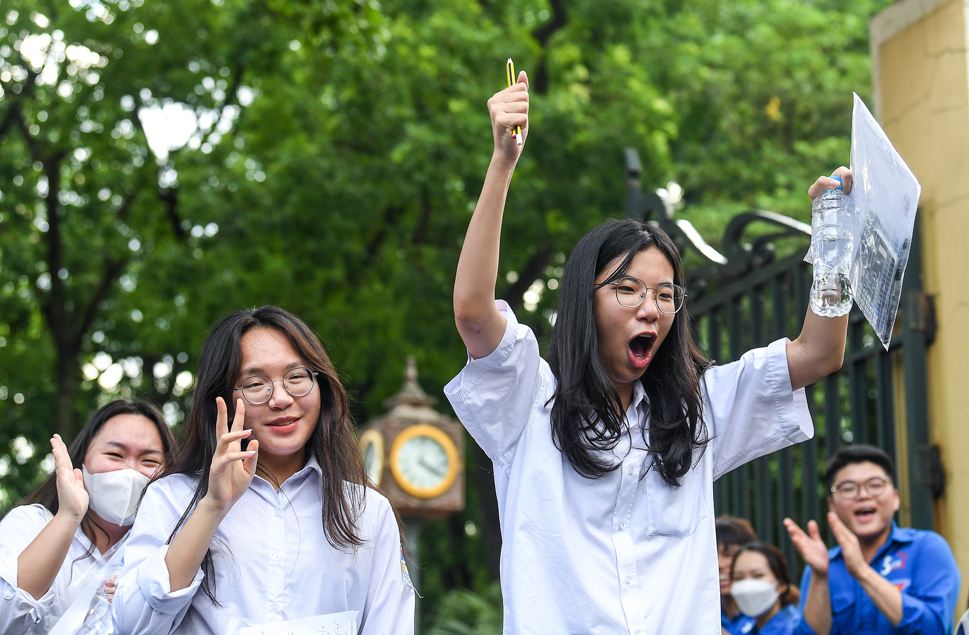 [Ảnh] Nhìn lại những khoảnh khắc đẹp của kỳ thi tốt nghiệp Trung học phổ thông 2023 ảnh 14