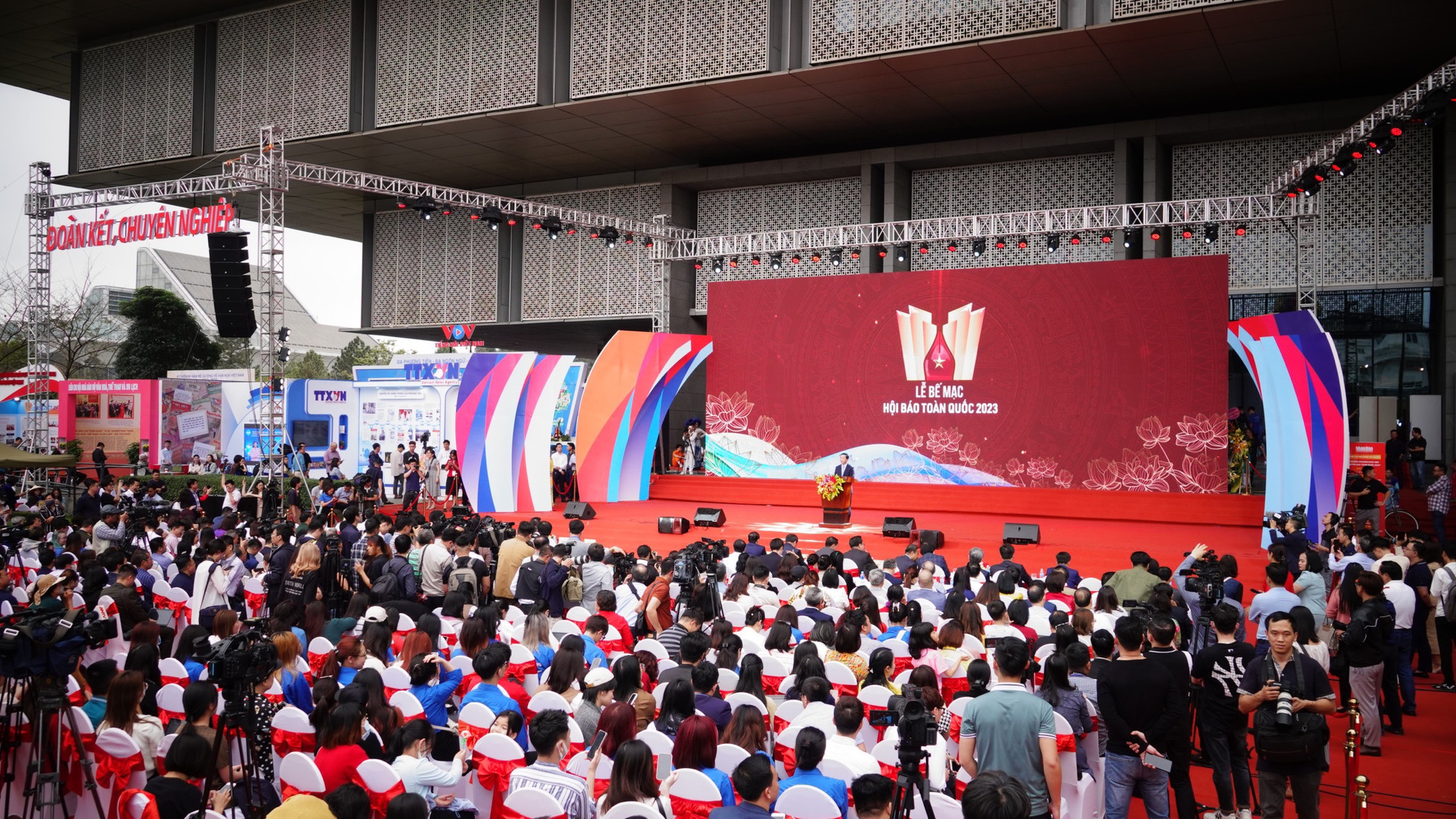 [Ảnh] Lễ bế mạc Hội Báo toàn quốc 2023 ảnh 2