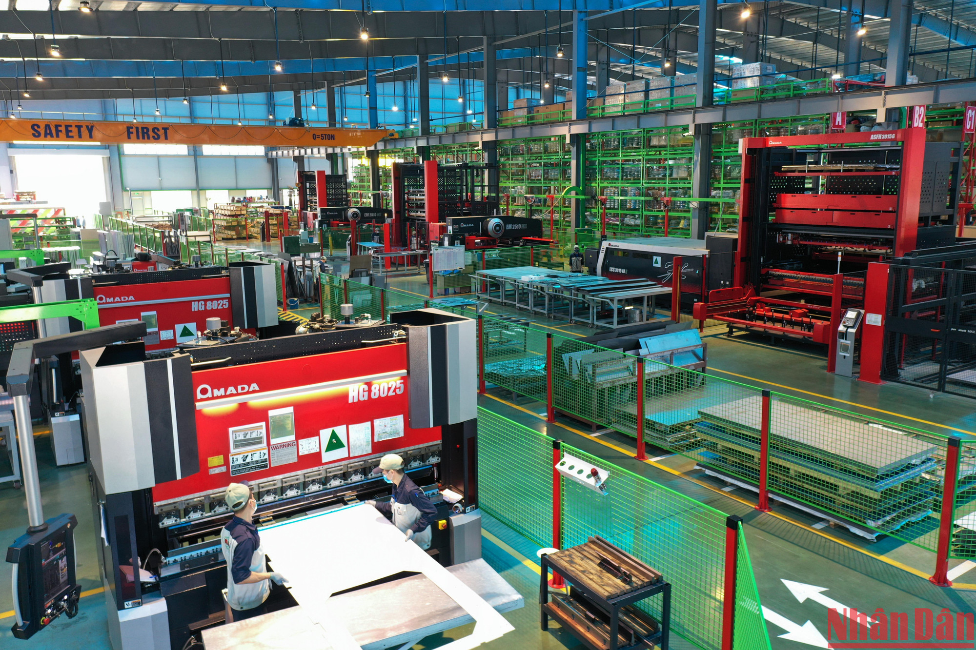 Dây chuyền sản xuất với công nghệ hiện đại được đầu tư tại khu CNC Hòa Lạc.