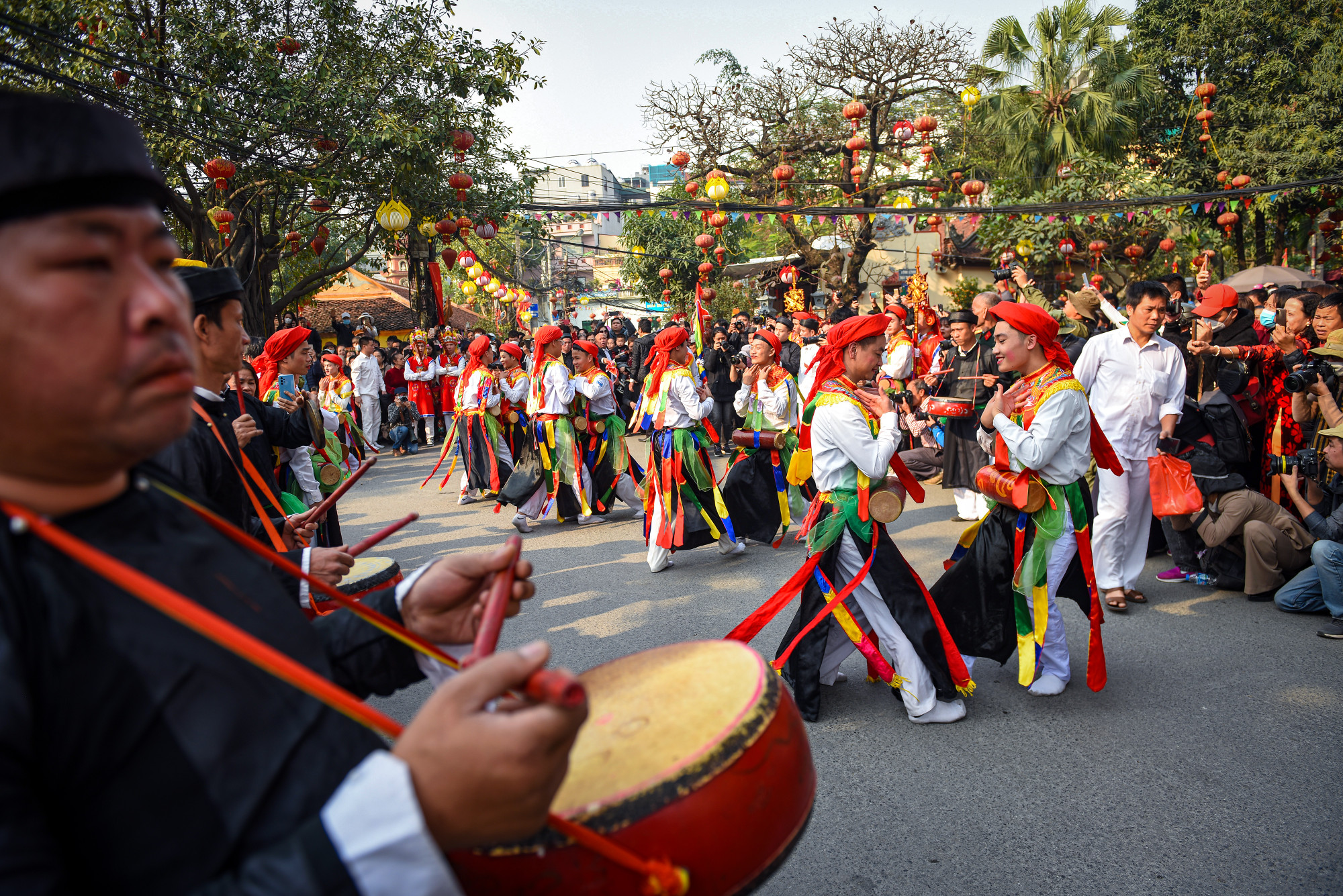 “Con đĩ đánh bồng” là 1 trong 10 điệu múa dân gian xưa của đất Thăng Long.