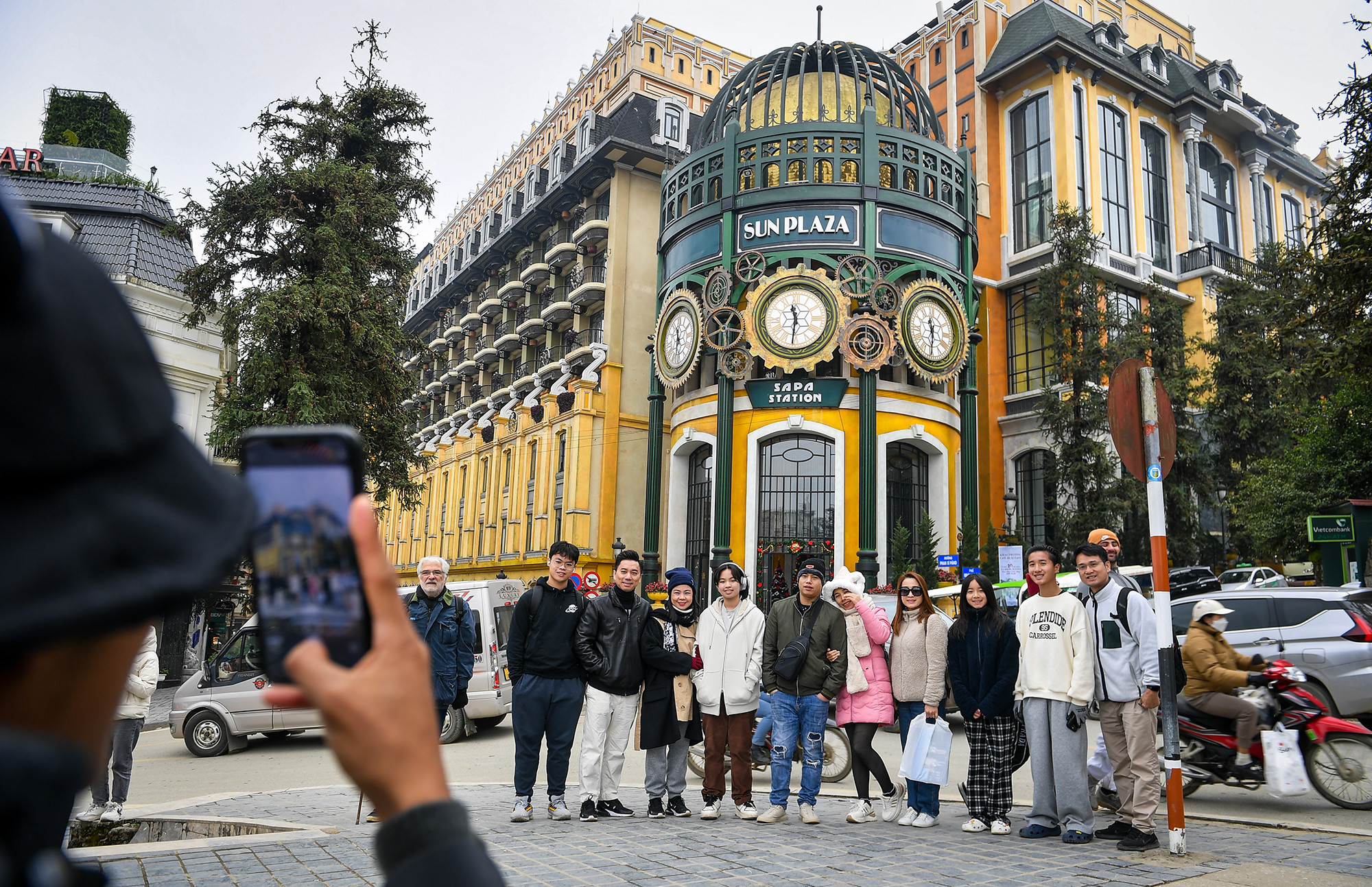 [Ảnh] Lên "Nóc nhà Đông Dương" ngắm biển mây dịp Tết Dương lịch ảnh 18