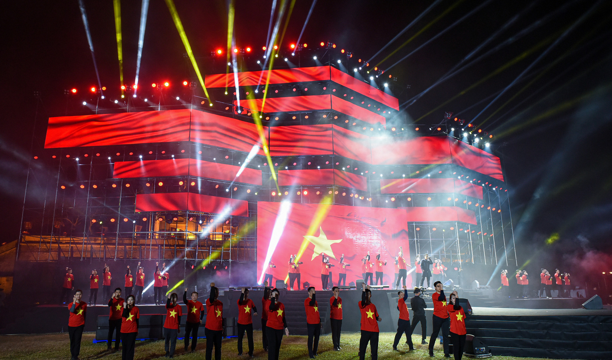 Tiết mục văn nghệ chào mừng. (Ảnh: THÀNH ĐẠT)