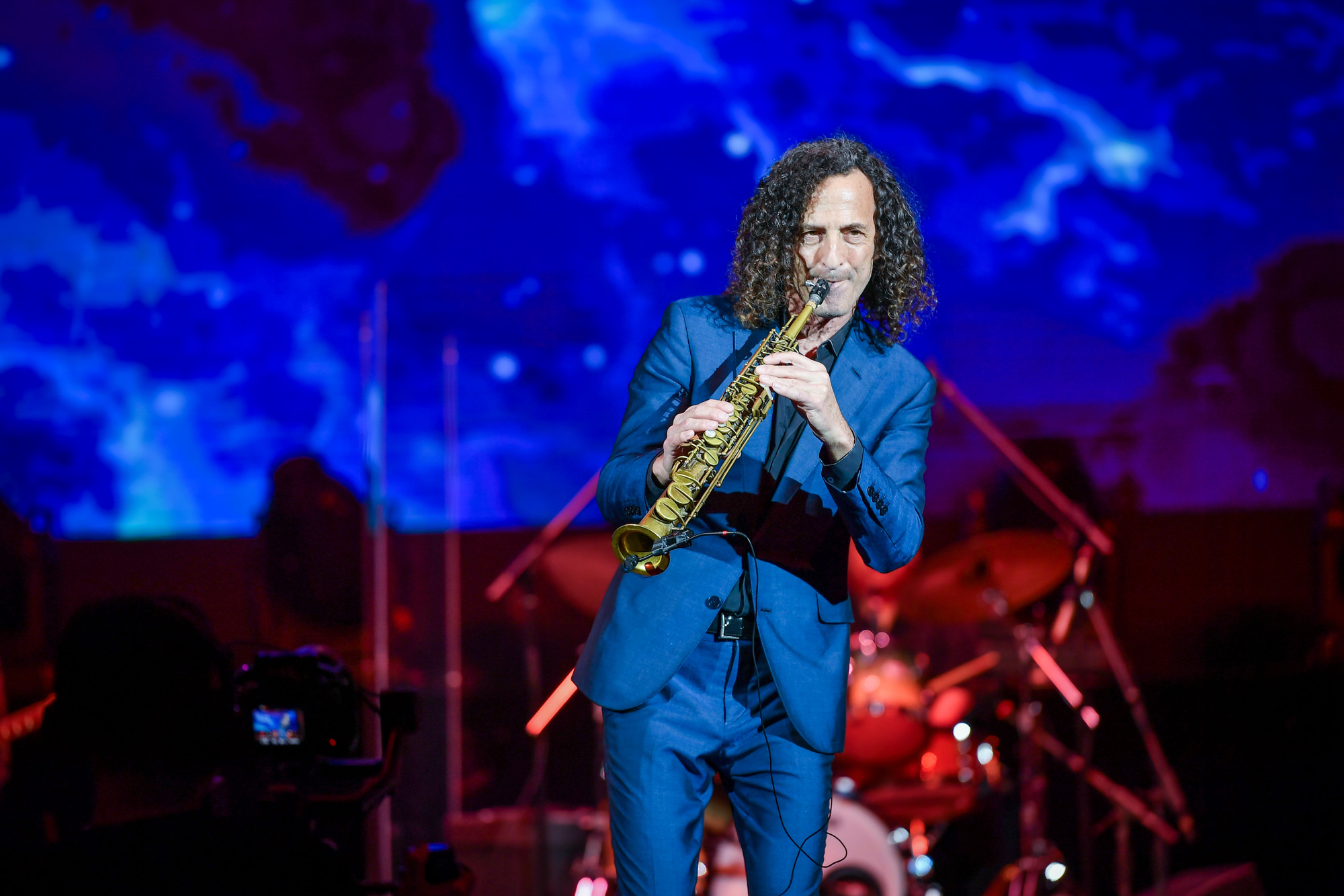 Với những những bản nhạc bất hủ như Forever in Love, The Moment, My Heart Will Go On, Going Home, Sentimental… âm nhạc của Kenny G đã trở thành một phần đặc biệt trong đời sống tình cảm và tinh thần của thế hệ 7X, 8X tại Việt Nam cũng như nhiều quốc gia trên thế giới